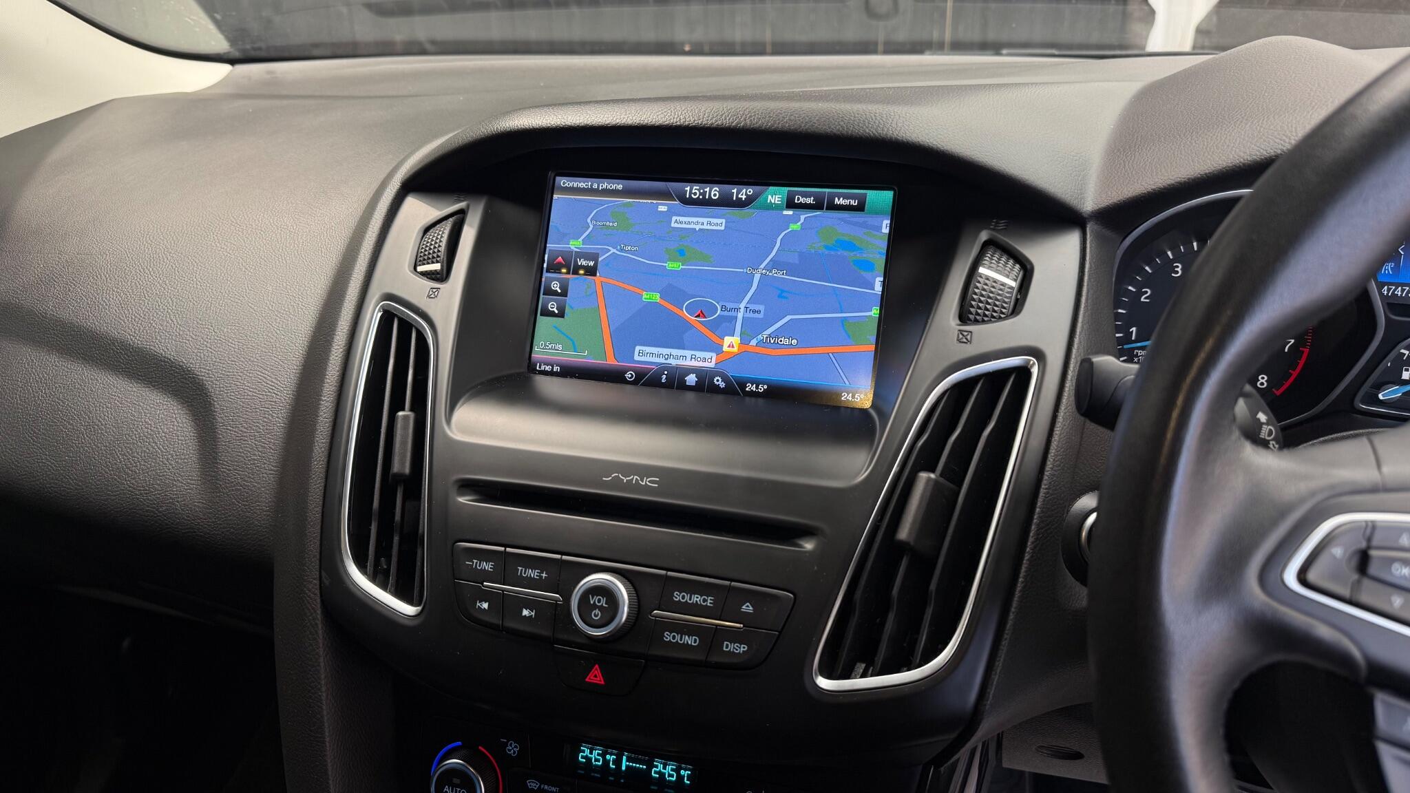Ford Focus view 19