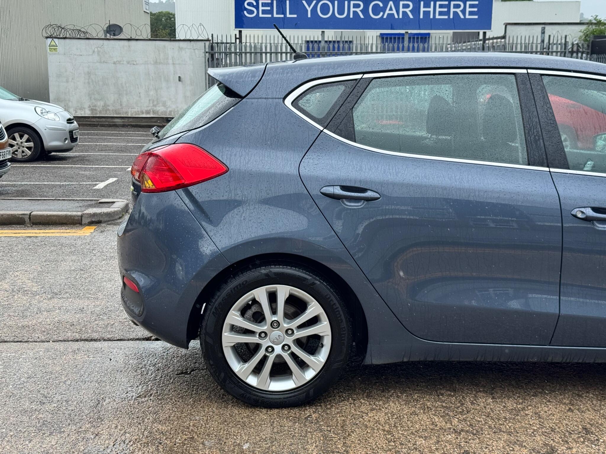 Kia Ceed view 39