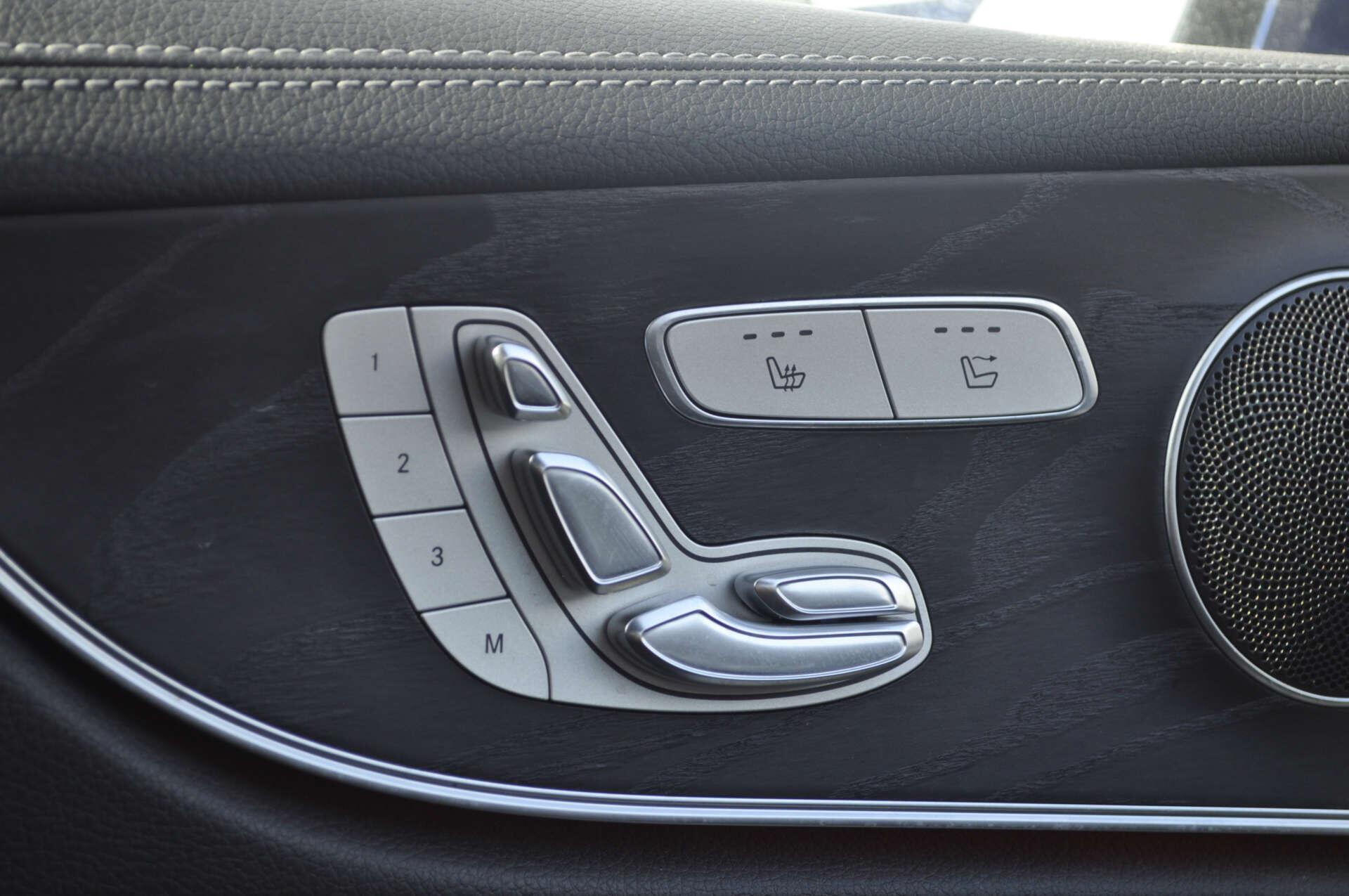 Mercedes-Benz E-Class view 16