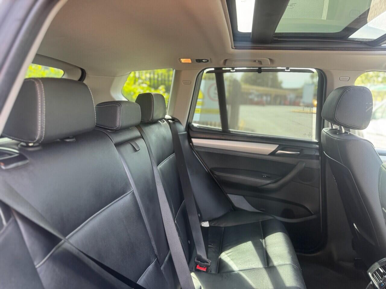 BMW X3 view 16