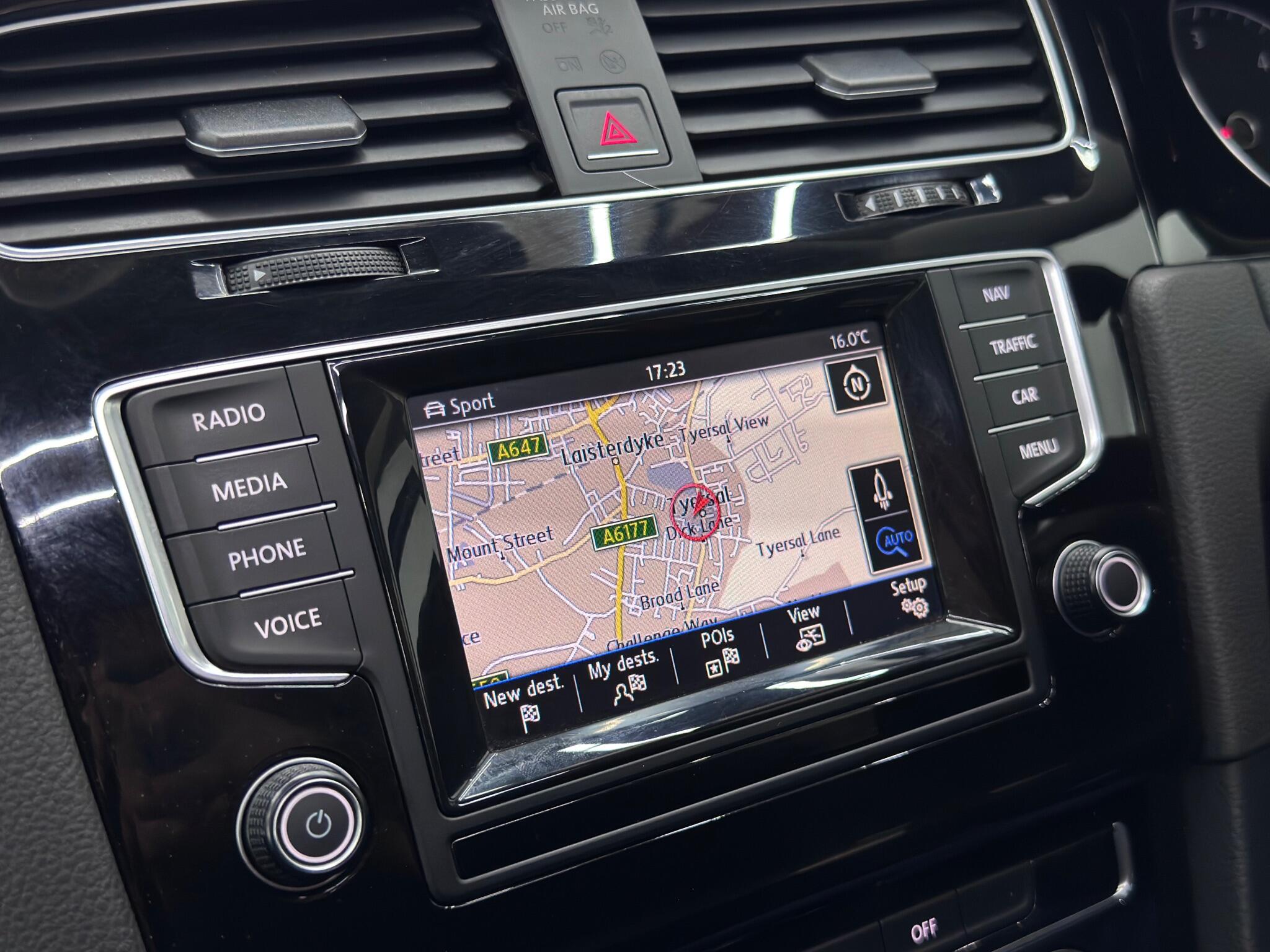 Volkswagen Golf view 7