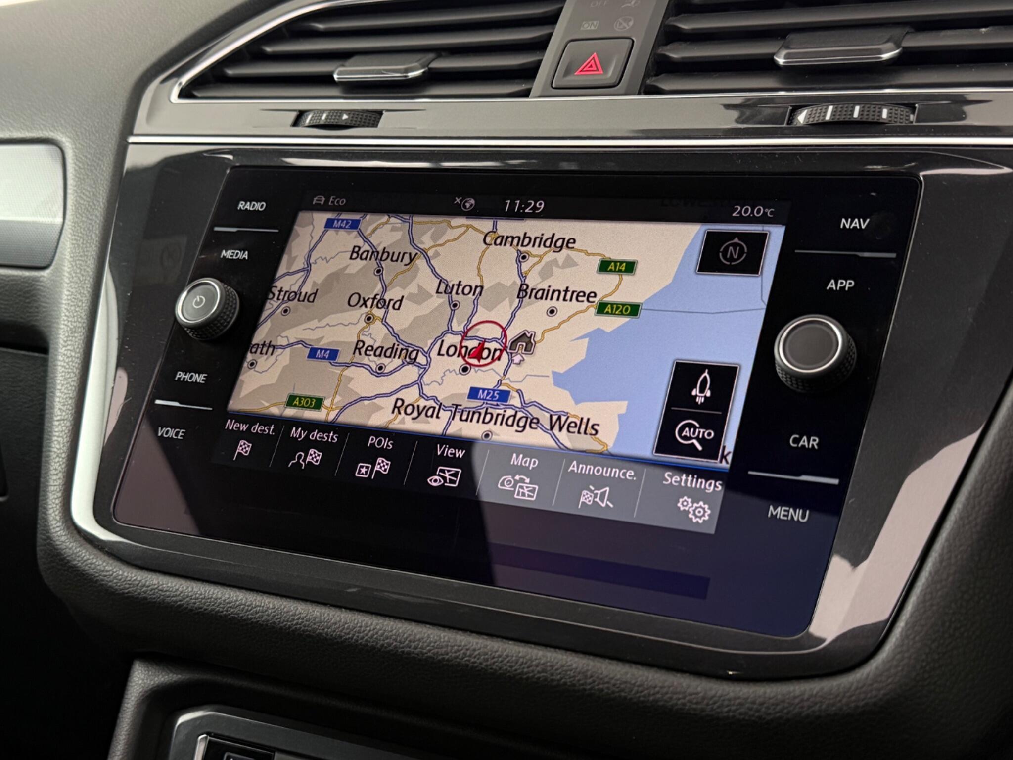 Volkswagen Tiguan Allspace view 25