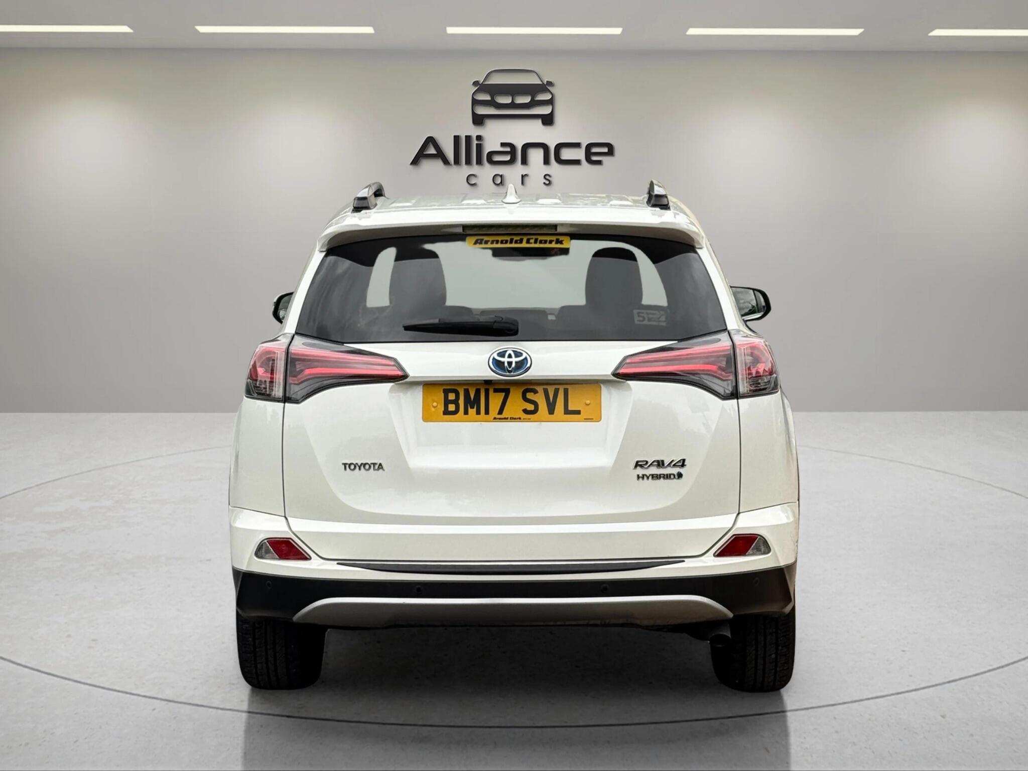 Toyota Rav4 view 11
