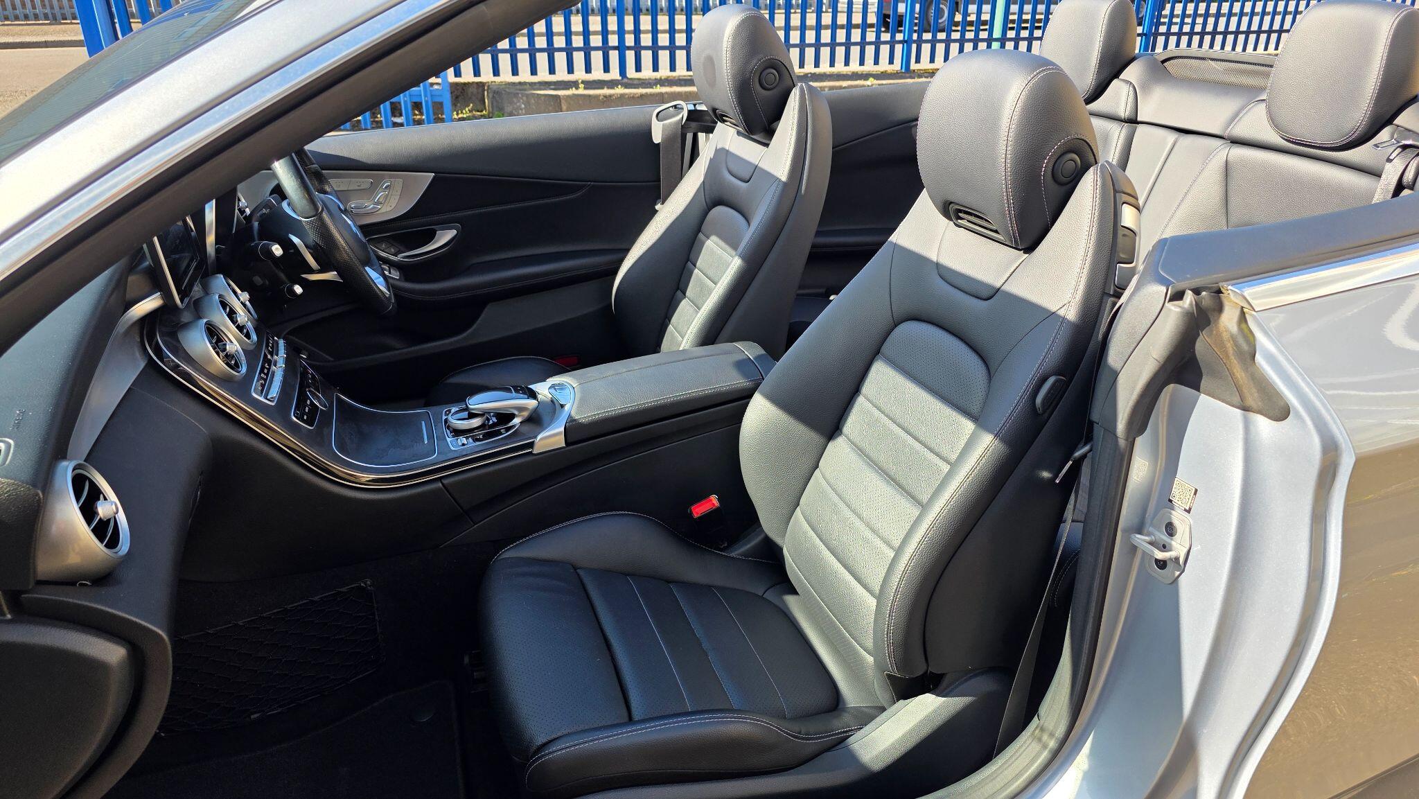 Mercedes-Benz C Class view 26