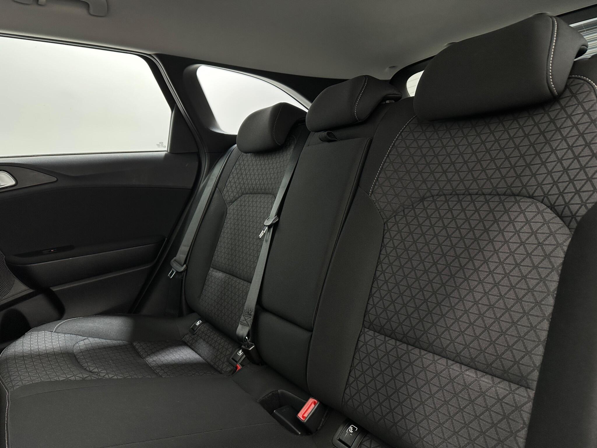 Kia Ceed view 38
