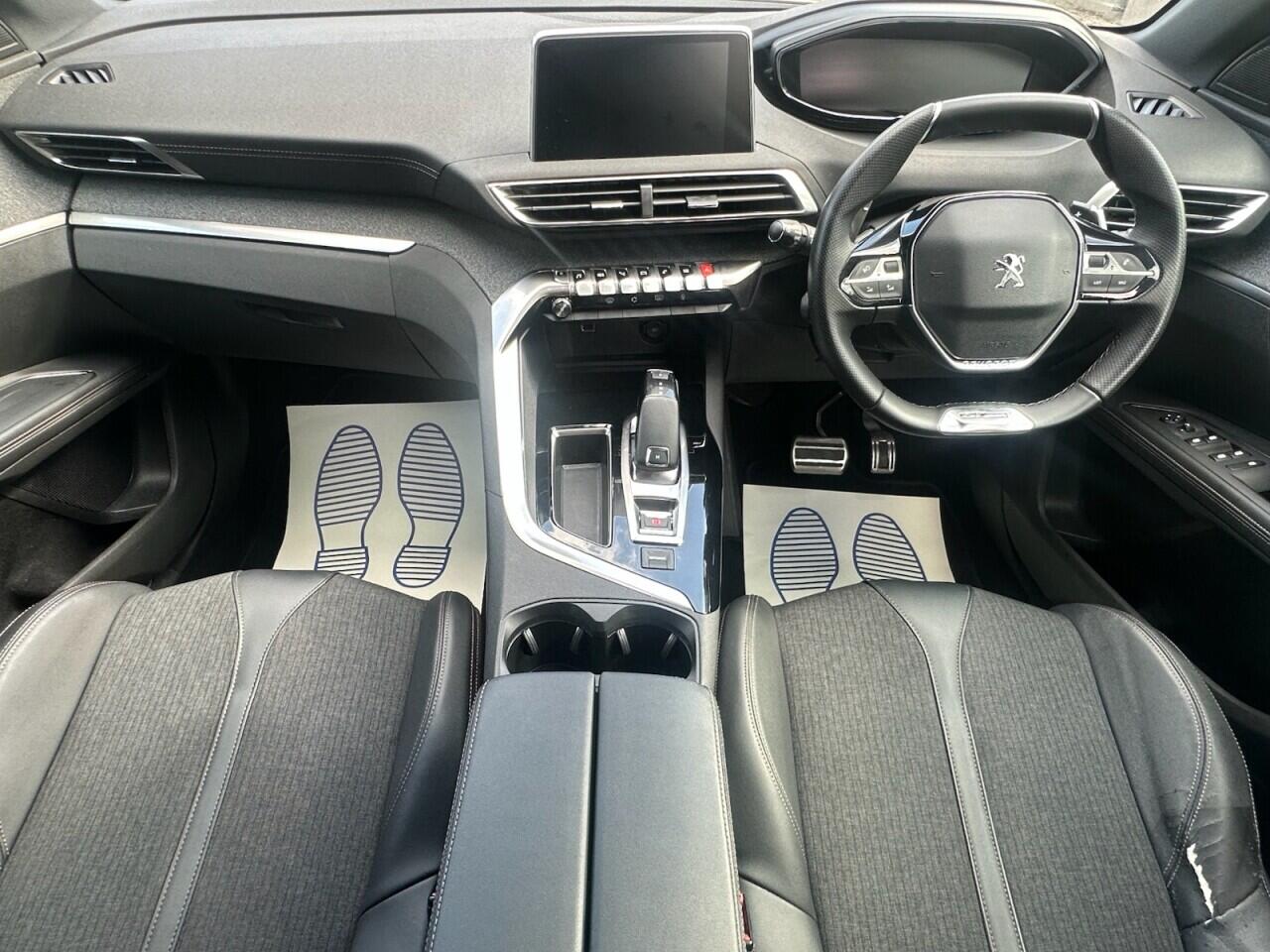 Peugeot 5008 view 23