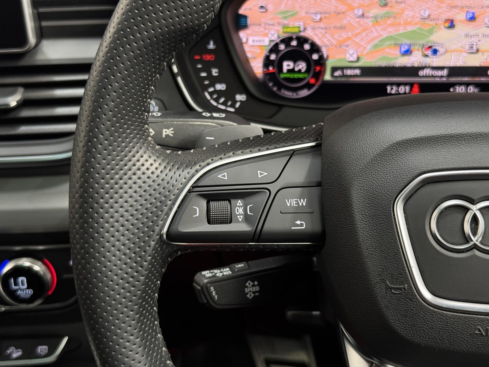 Audi Q5 view 40