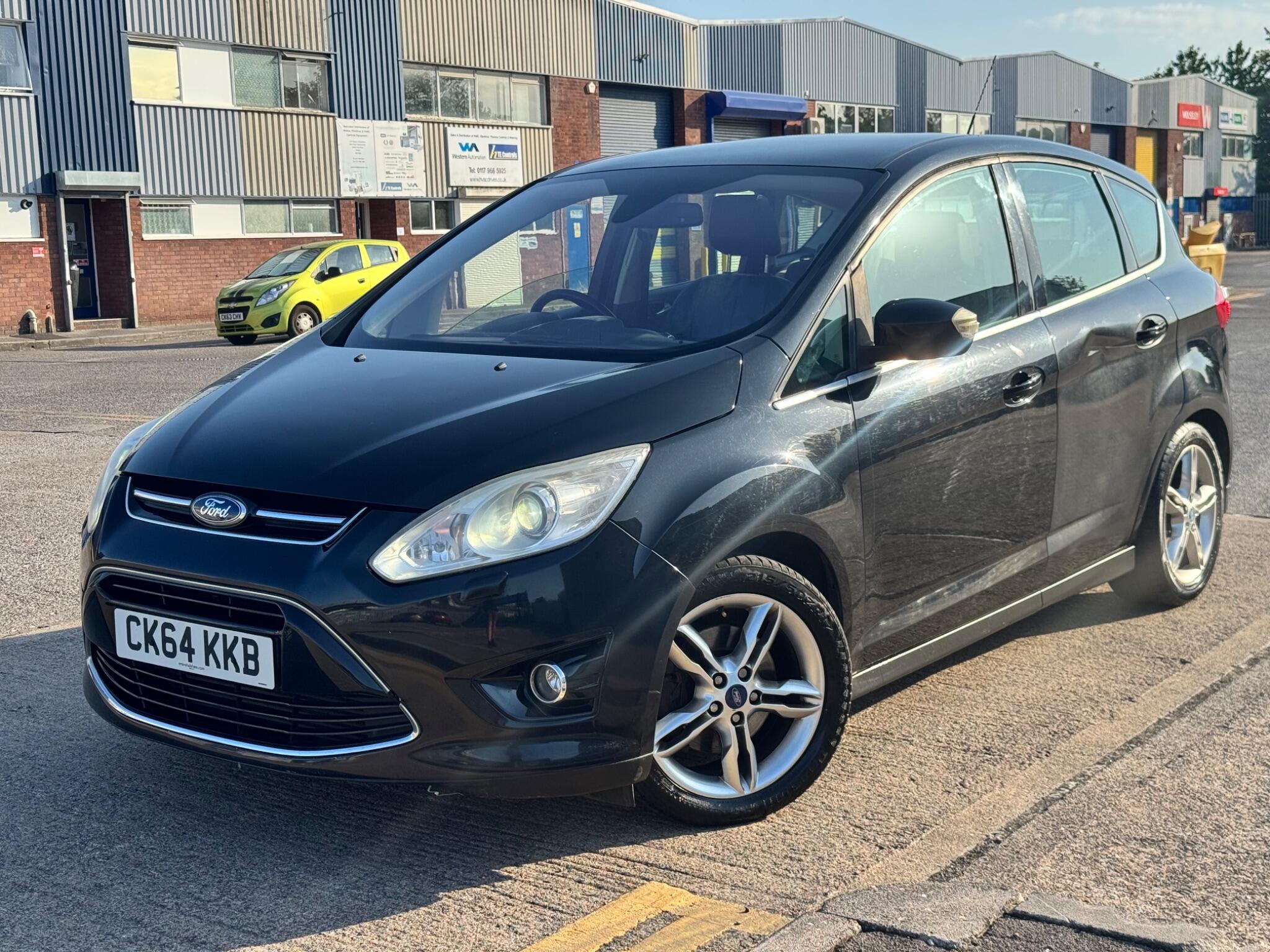 Ford C-Max view 3