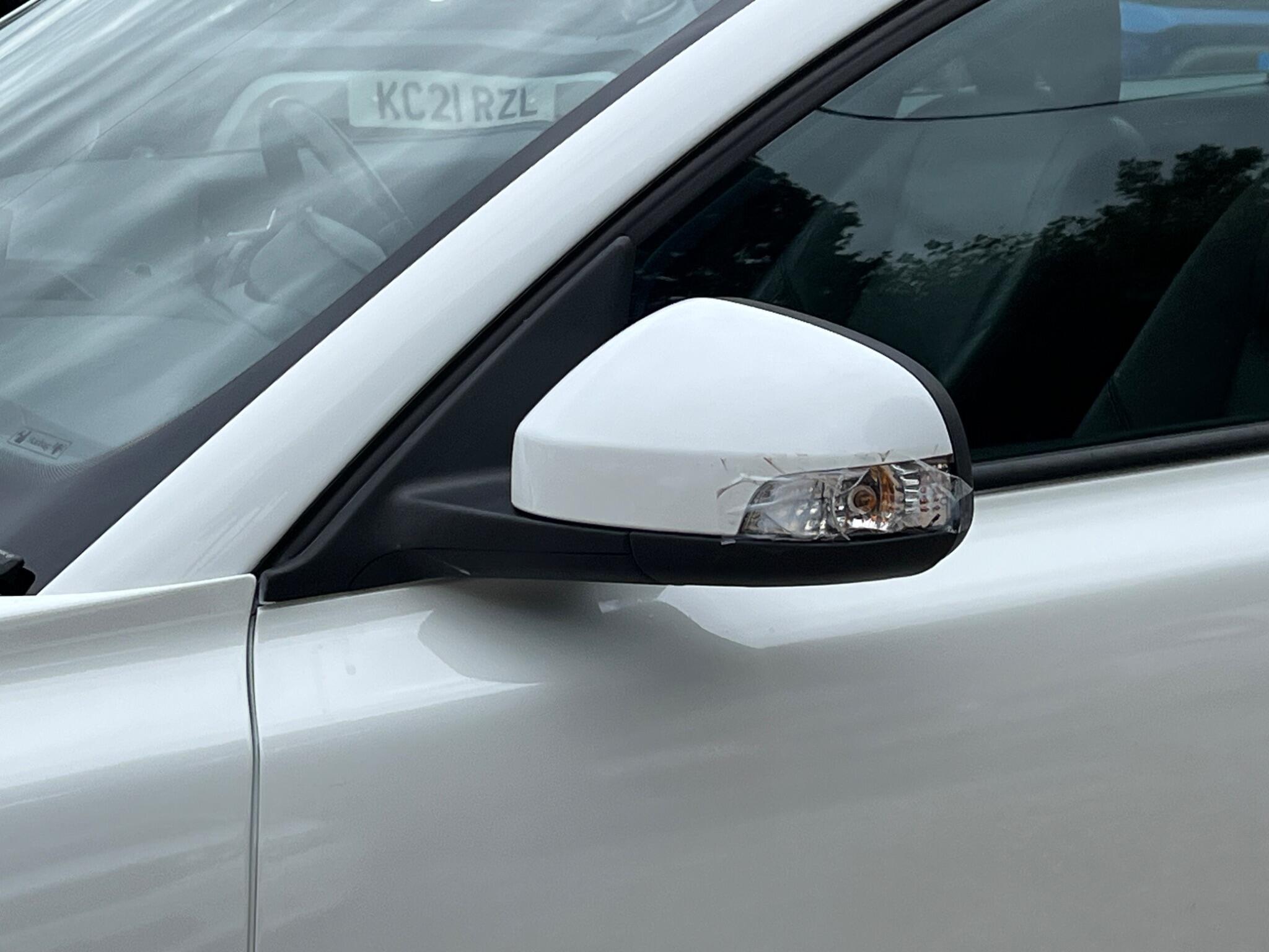 Volvo S40 view 15
