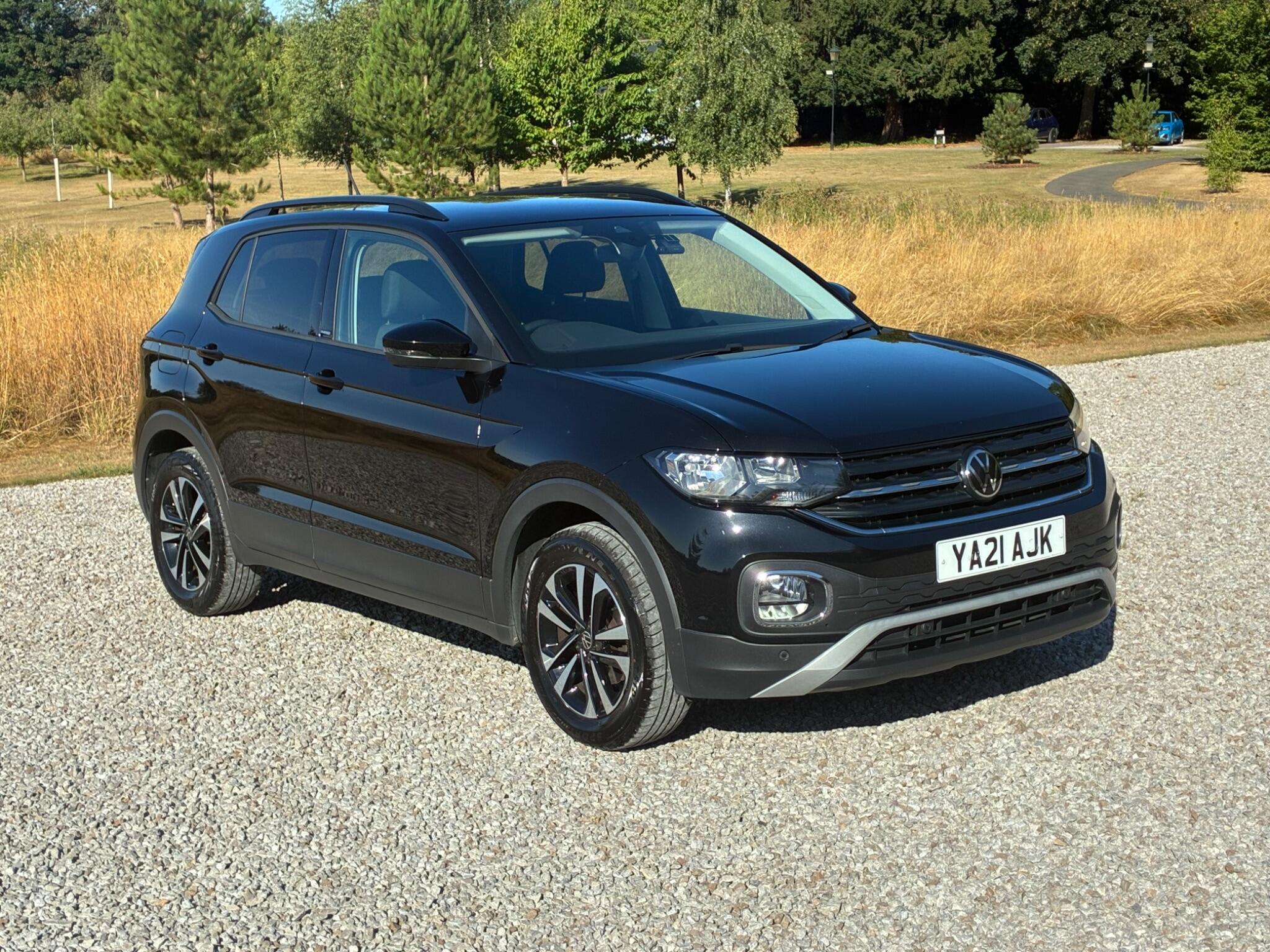 Volkswagen T-Cross view 2