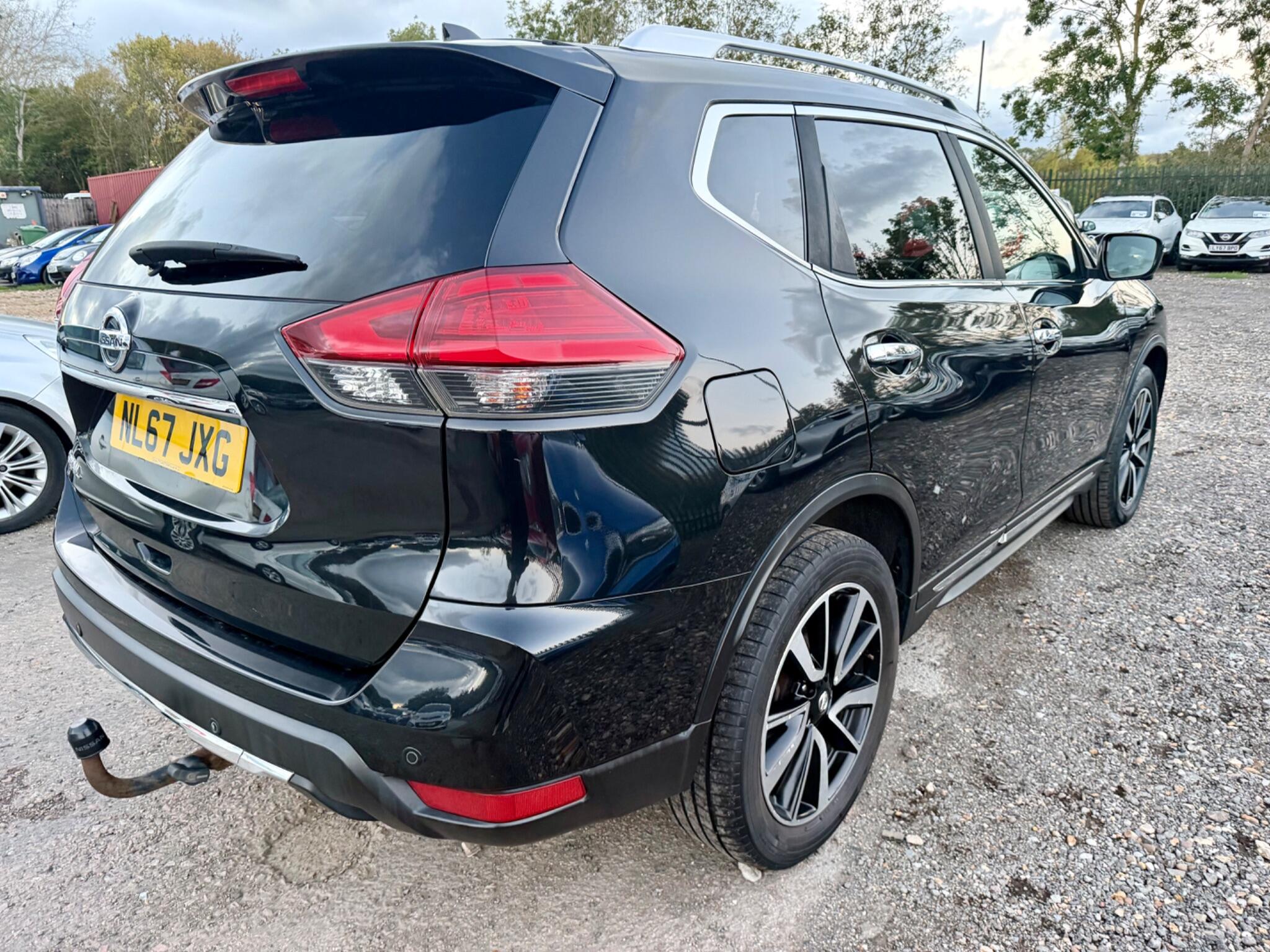 Nissan X-Trail view 23