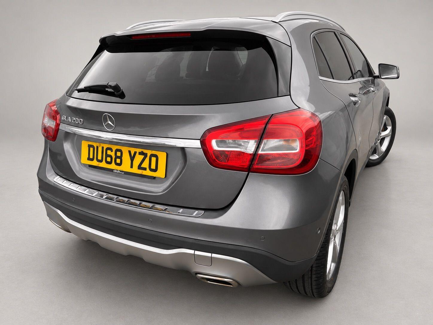 Mercedes-Benz Gla view 13