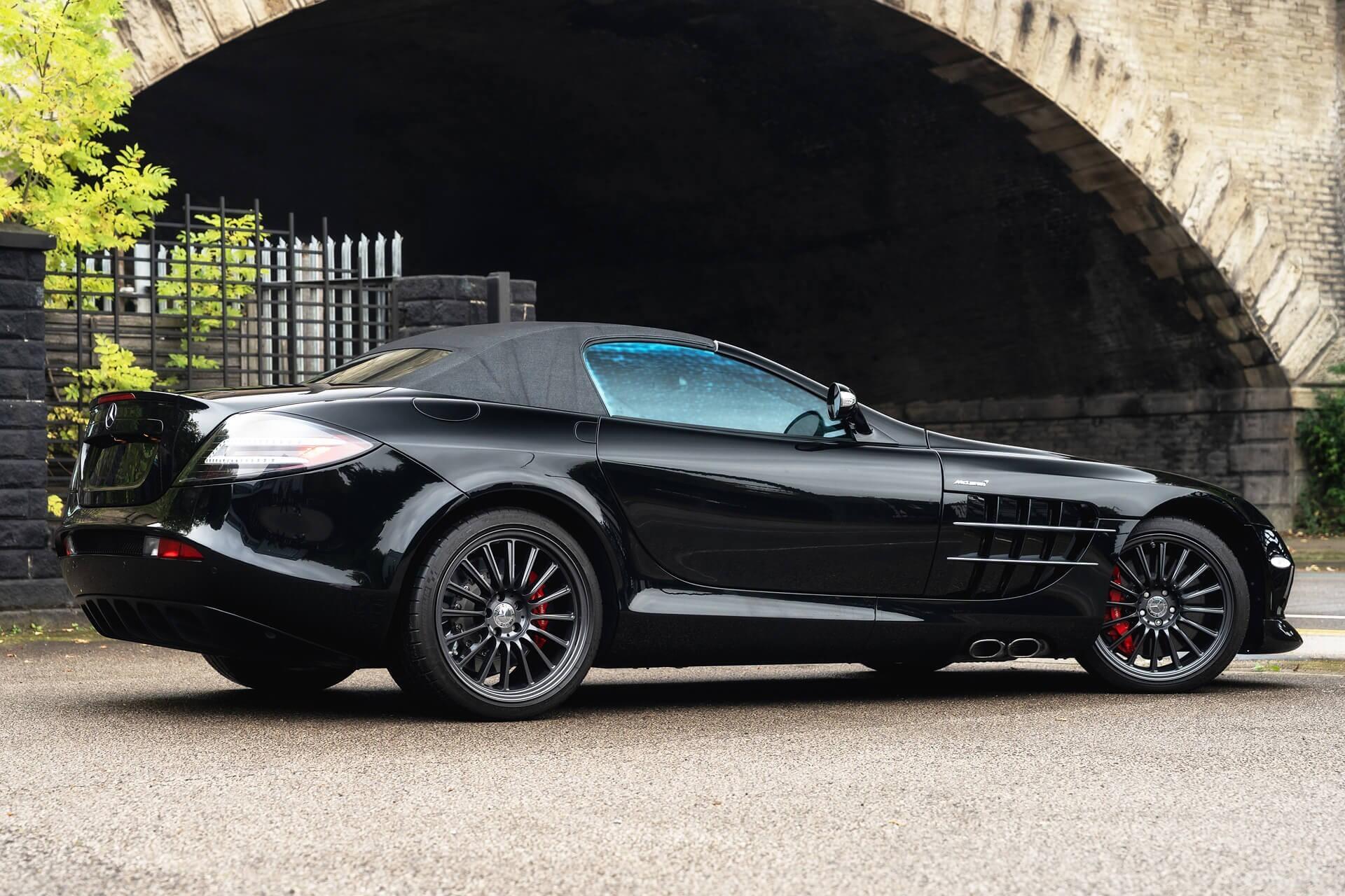 Mercedes-Benz SLR view 102