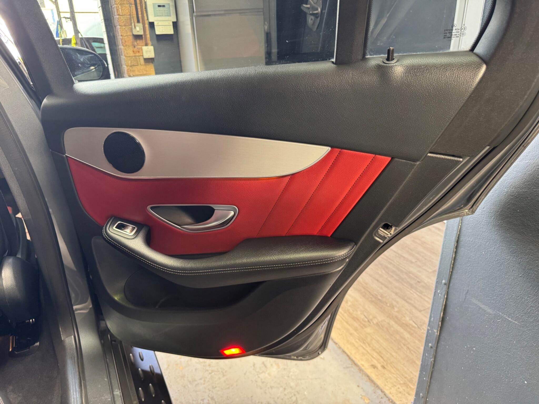 Mercedes-Benz GLC view 33