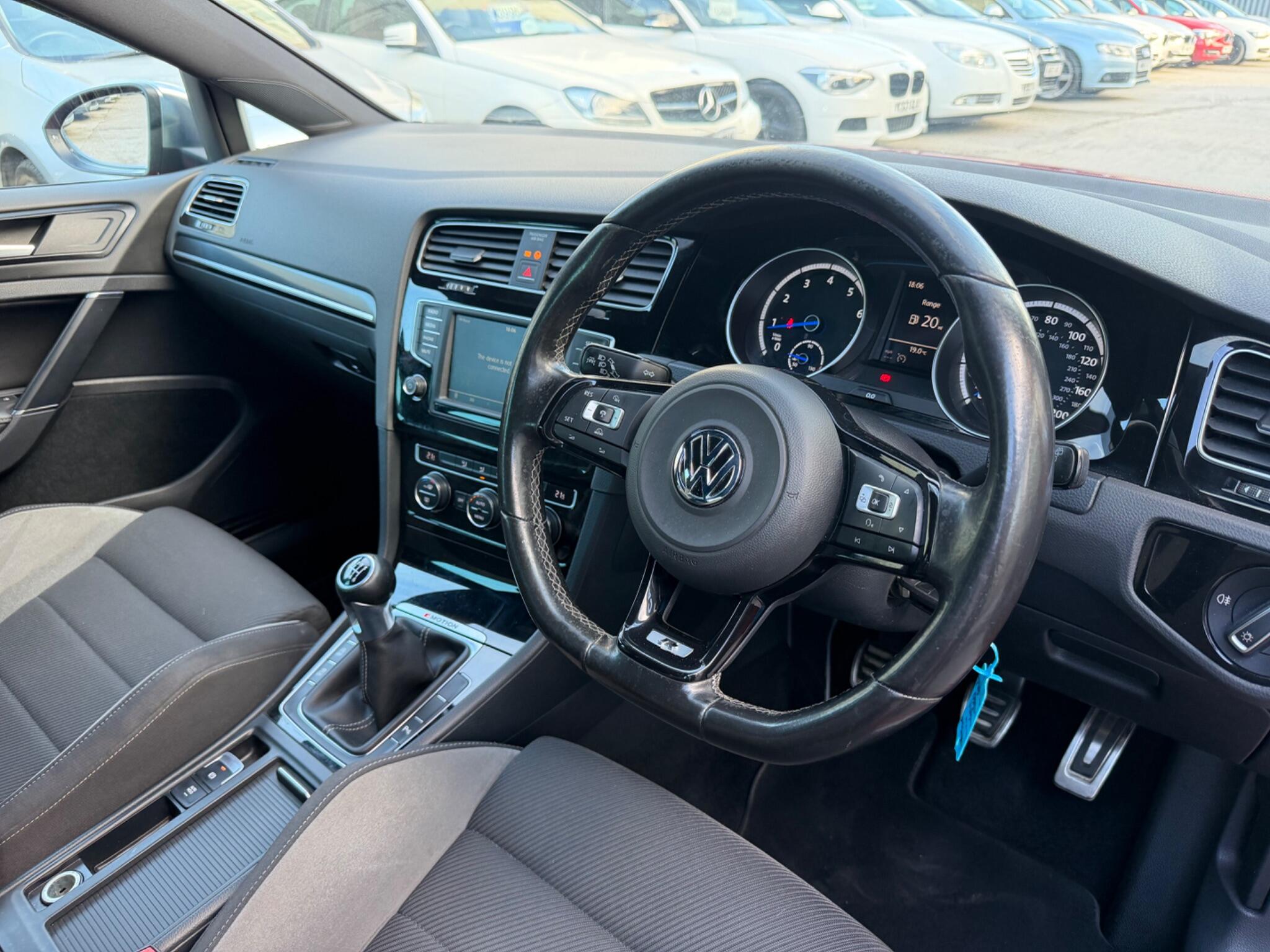 Volkswagen Golf view 10