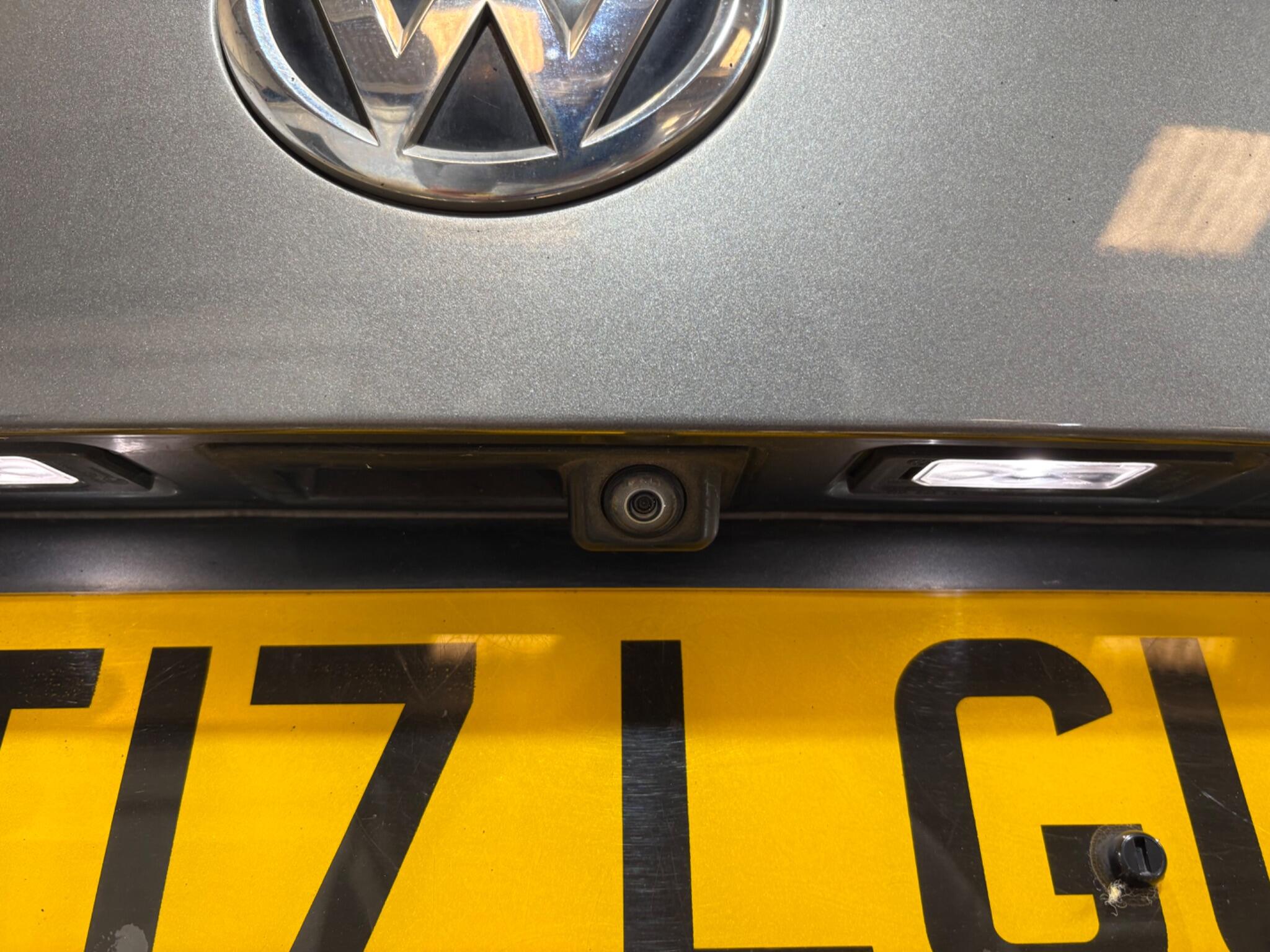 Volkswagen Touareg view 47