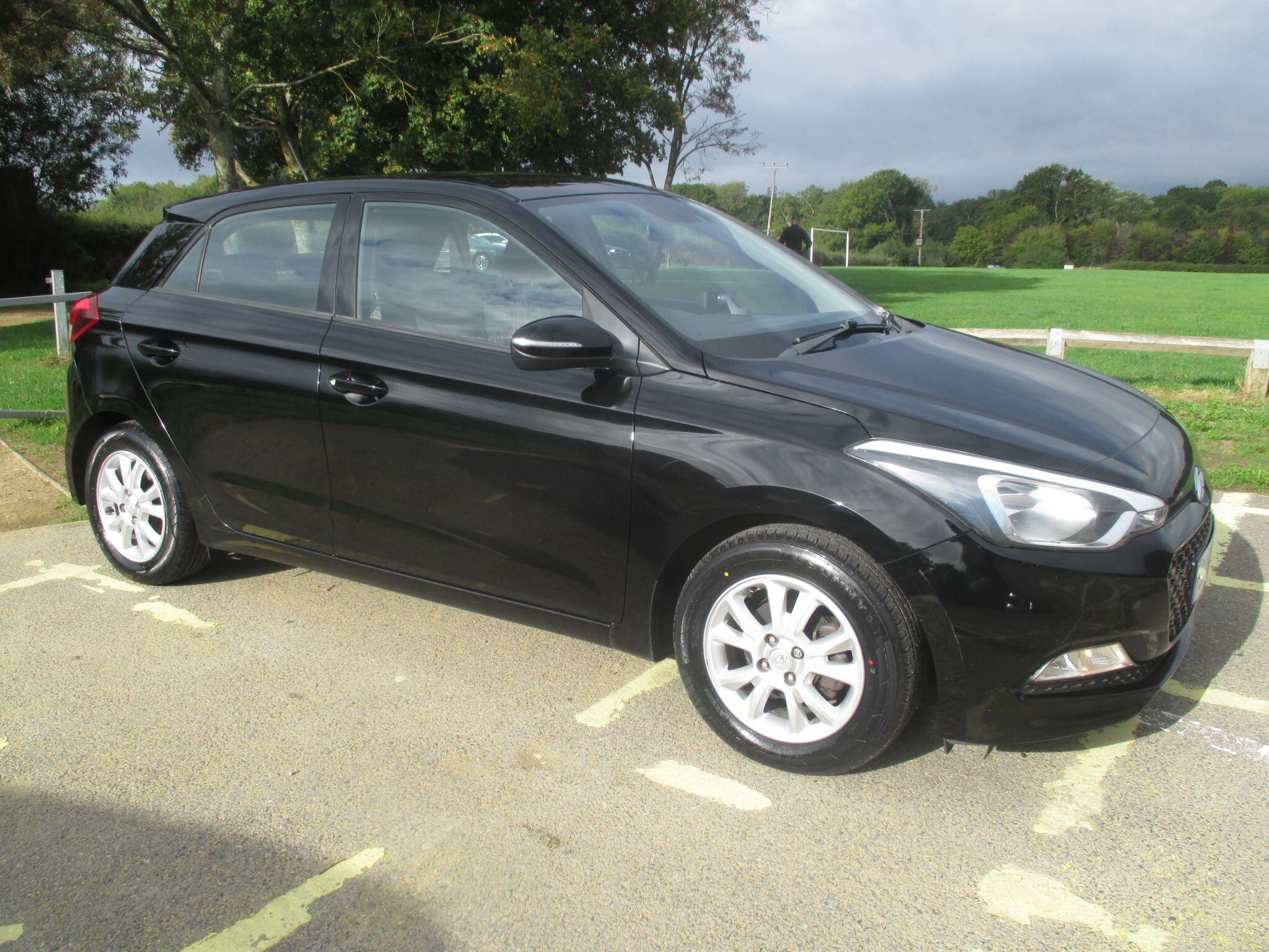 Hyundai i20 view 5