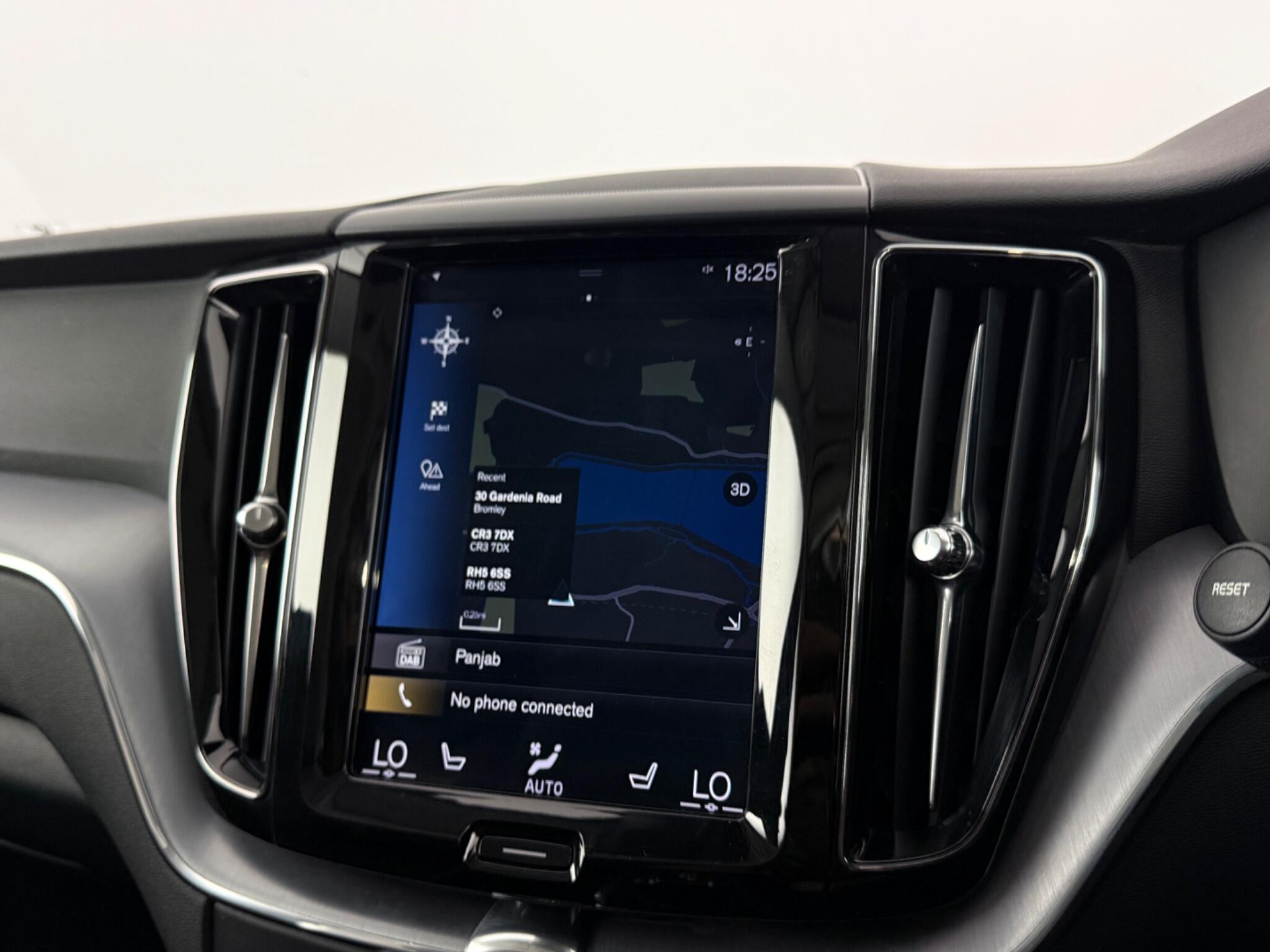 Volvo XC60 view 20