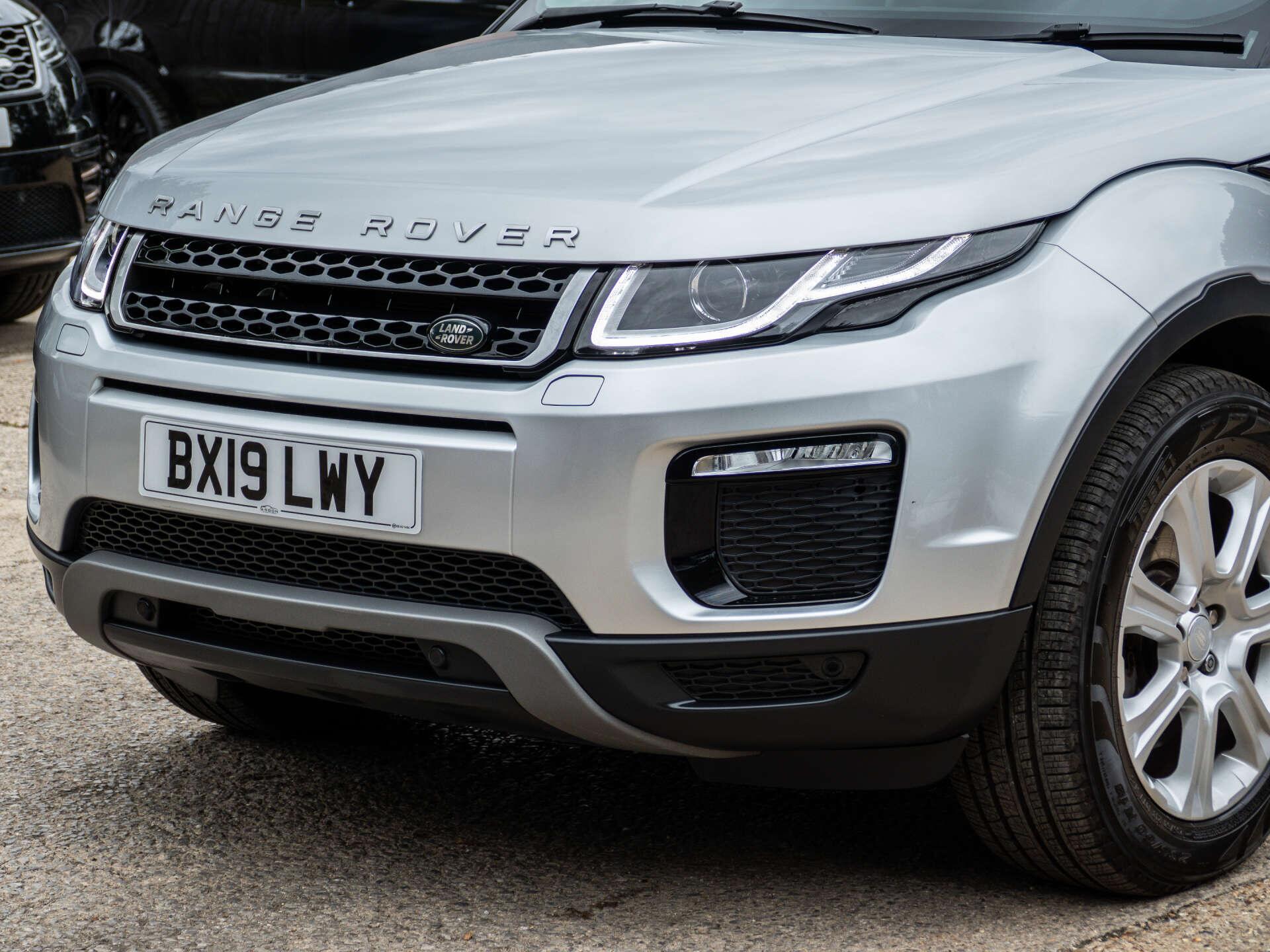 Land Rover Range Rover Evoque view 12