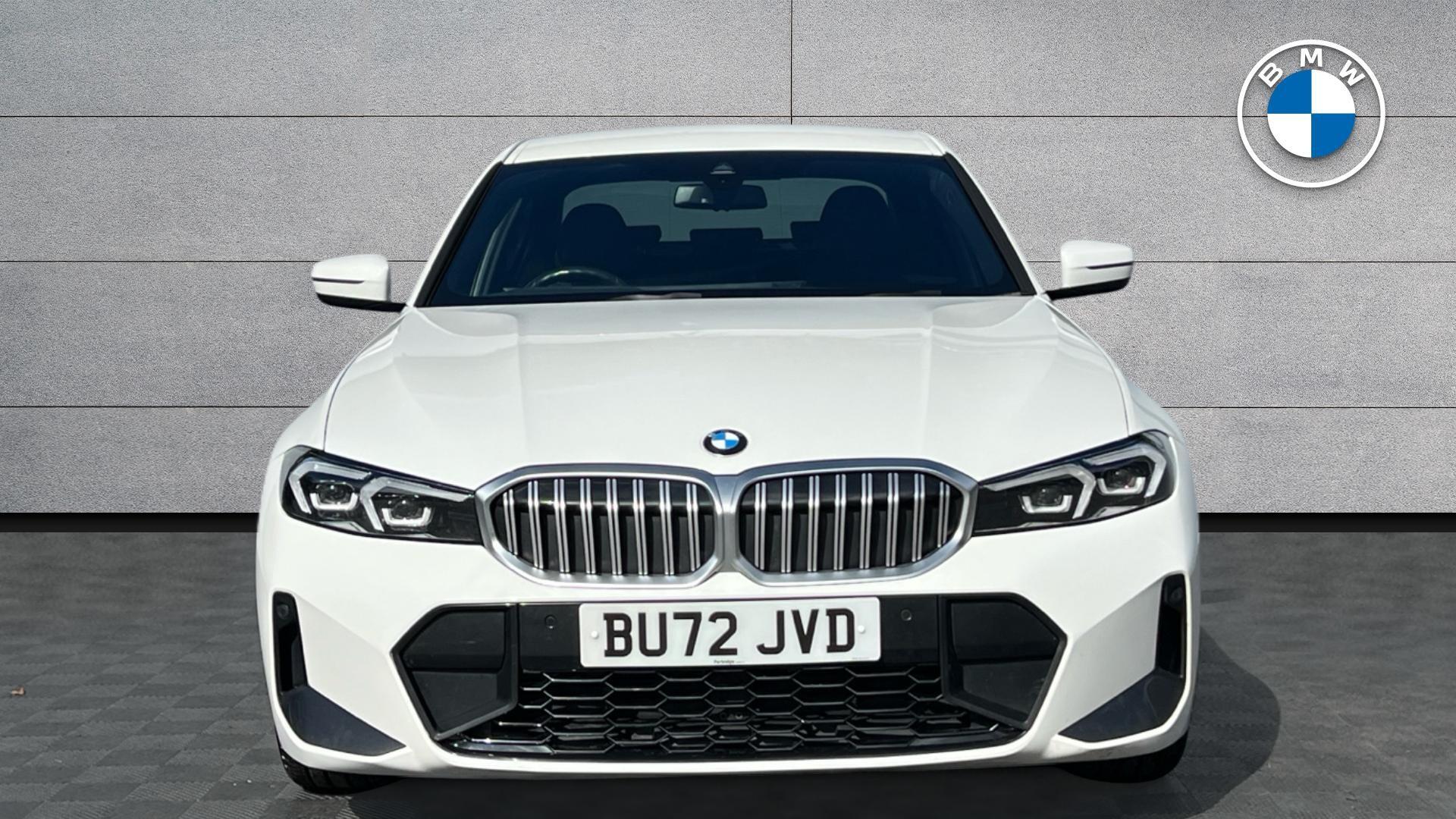 BMW 3 Series view 16