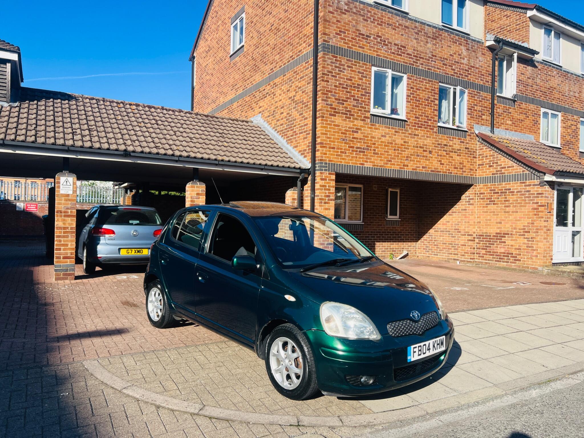 Toyota Yaris view 8