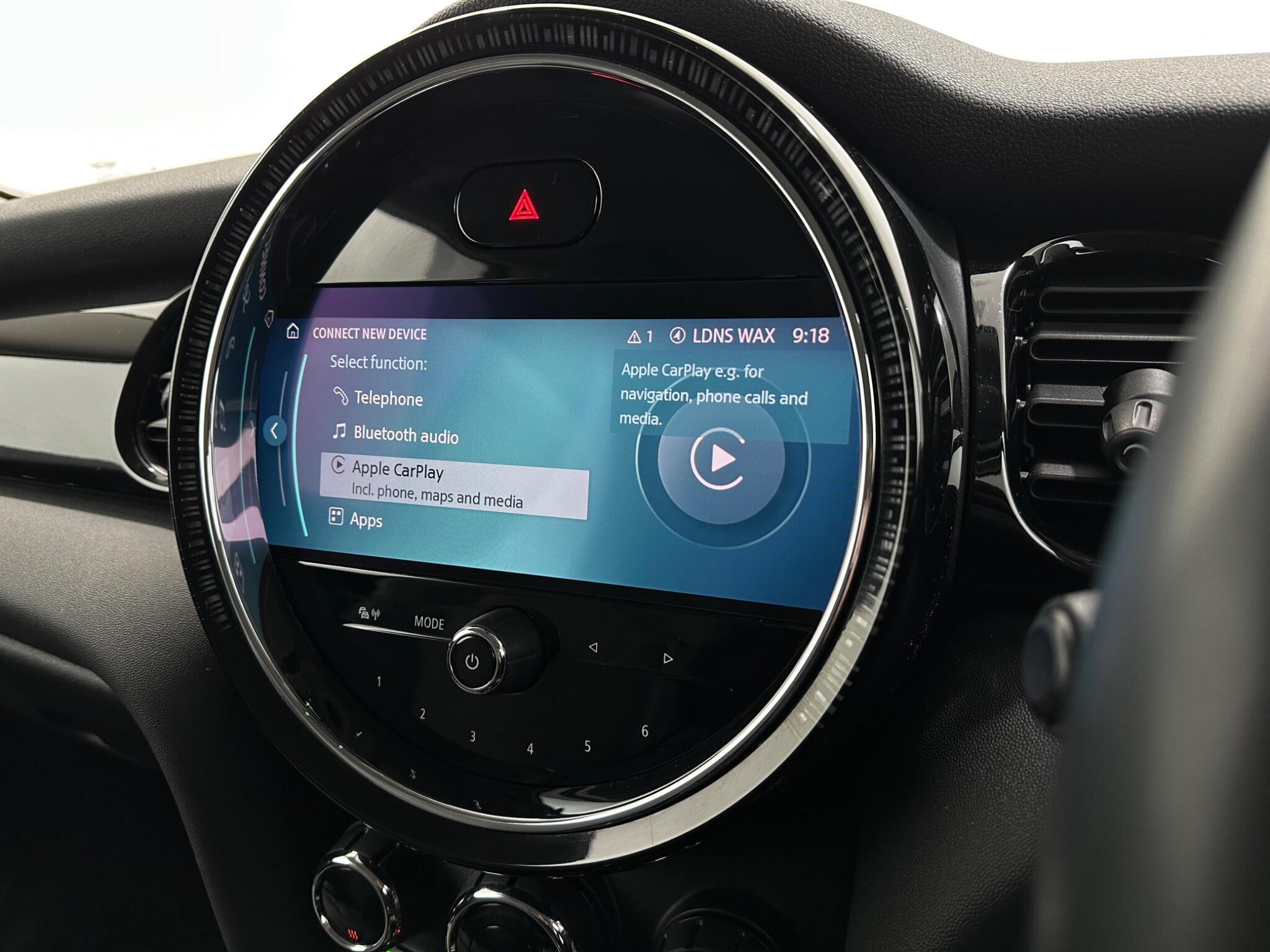 Mini Hatch view 27