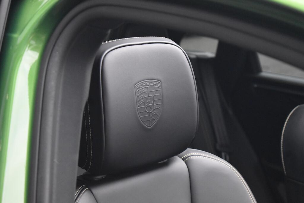 Porsche Macan view 34