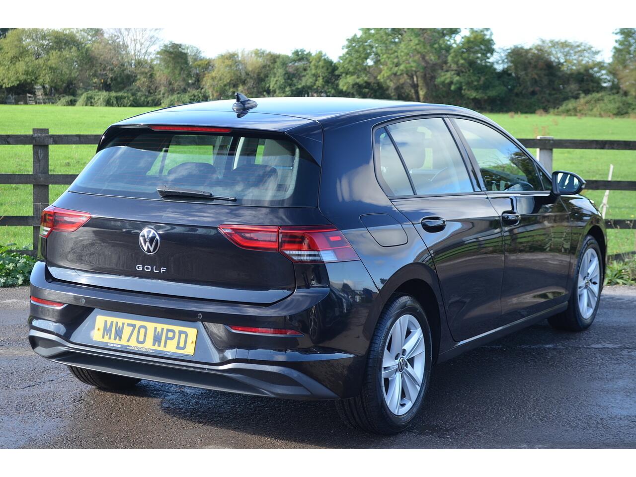 Volkswagen Golf view 9