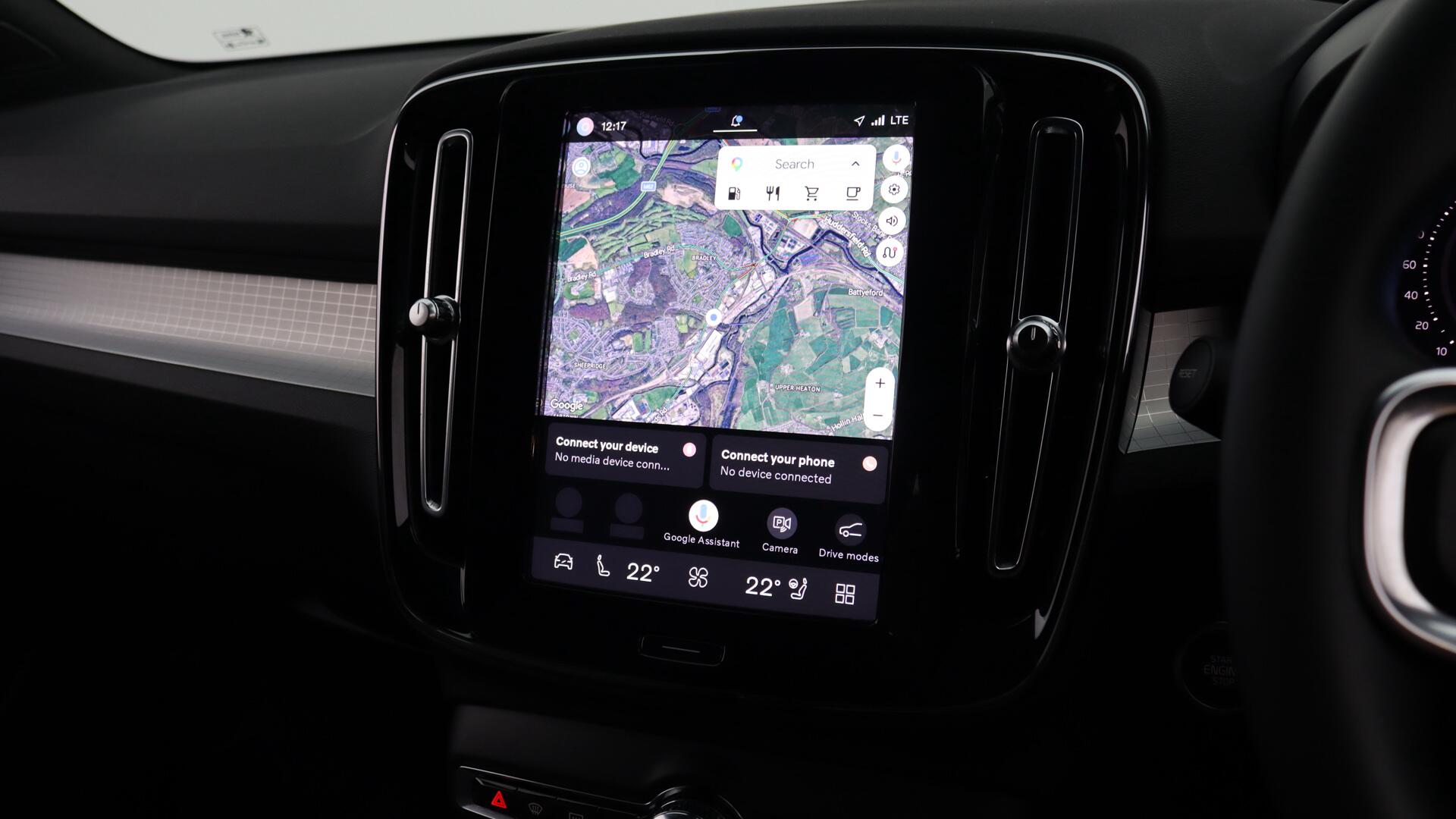 Volvo XC40 view 12