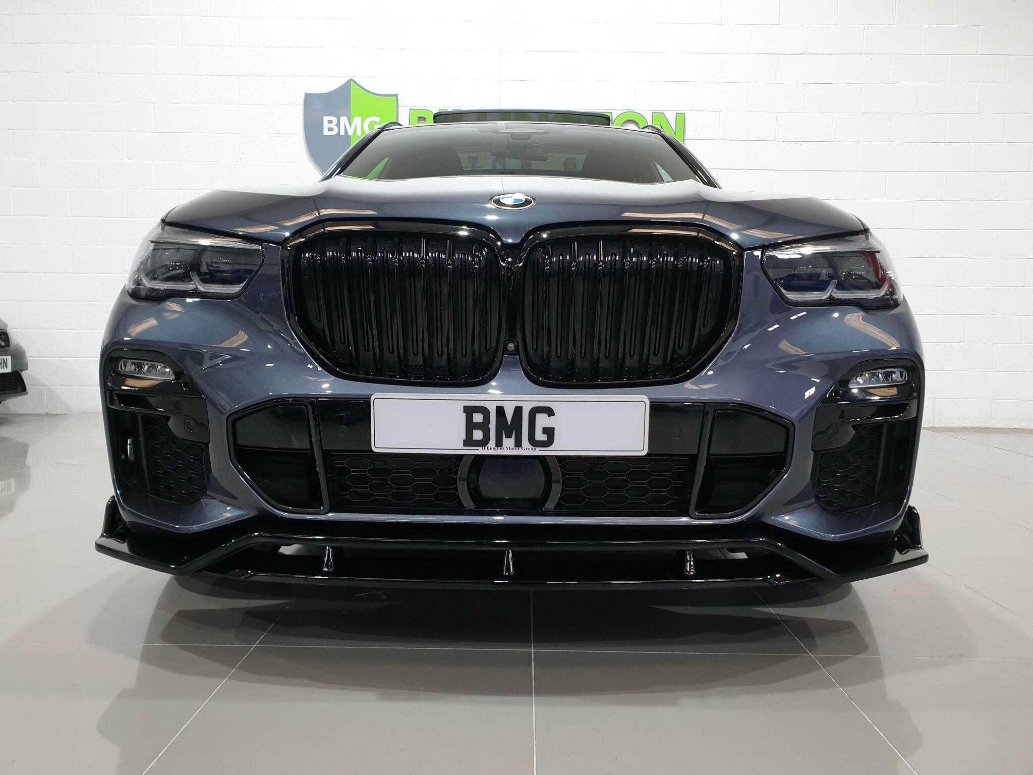 BMW X5 view 11