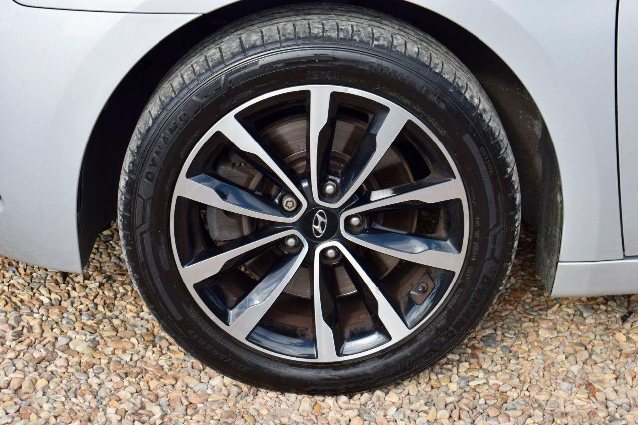Hyundai i40 view 25