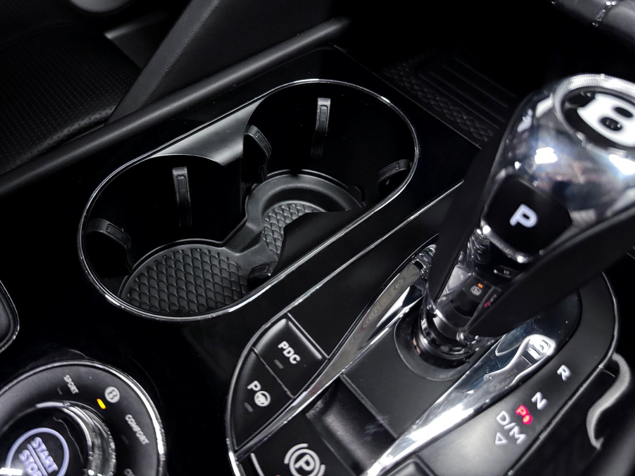 Bentley Bentayga view 47