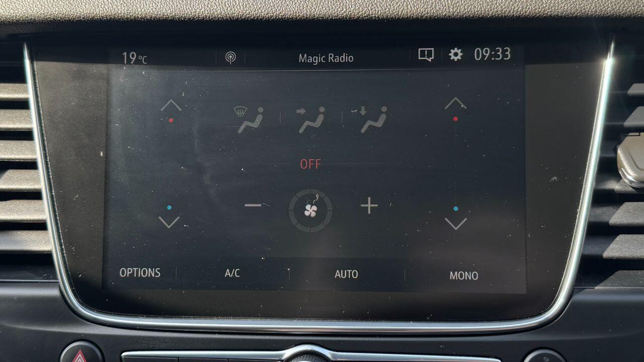 Vauxhall Grandland X view 27