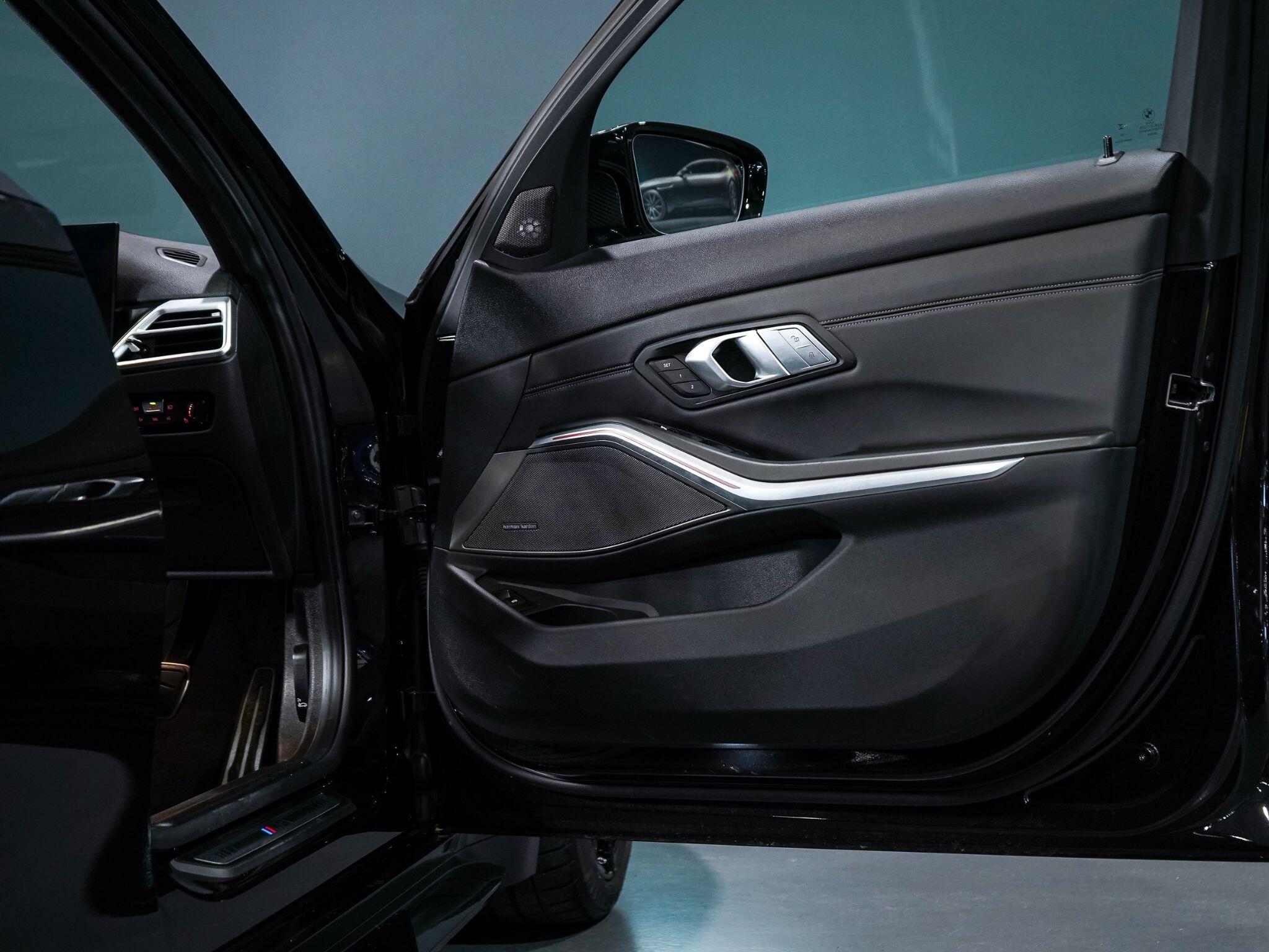 BMW M3 view 19