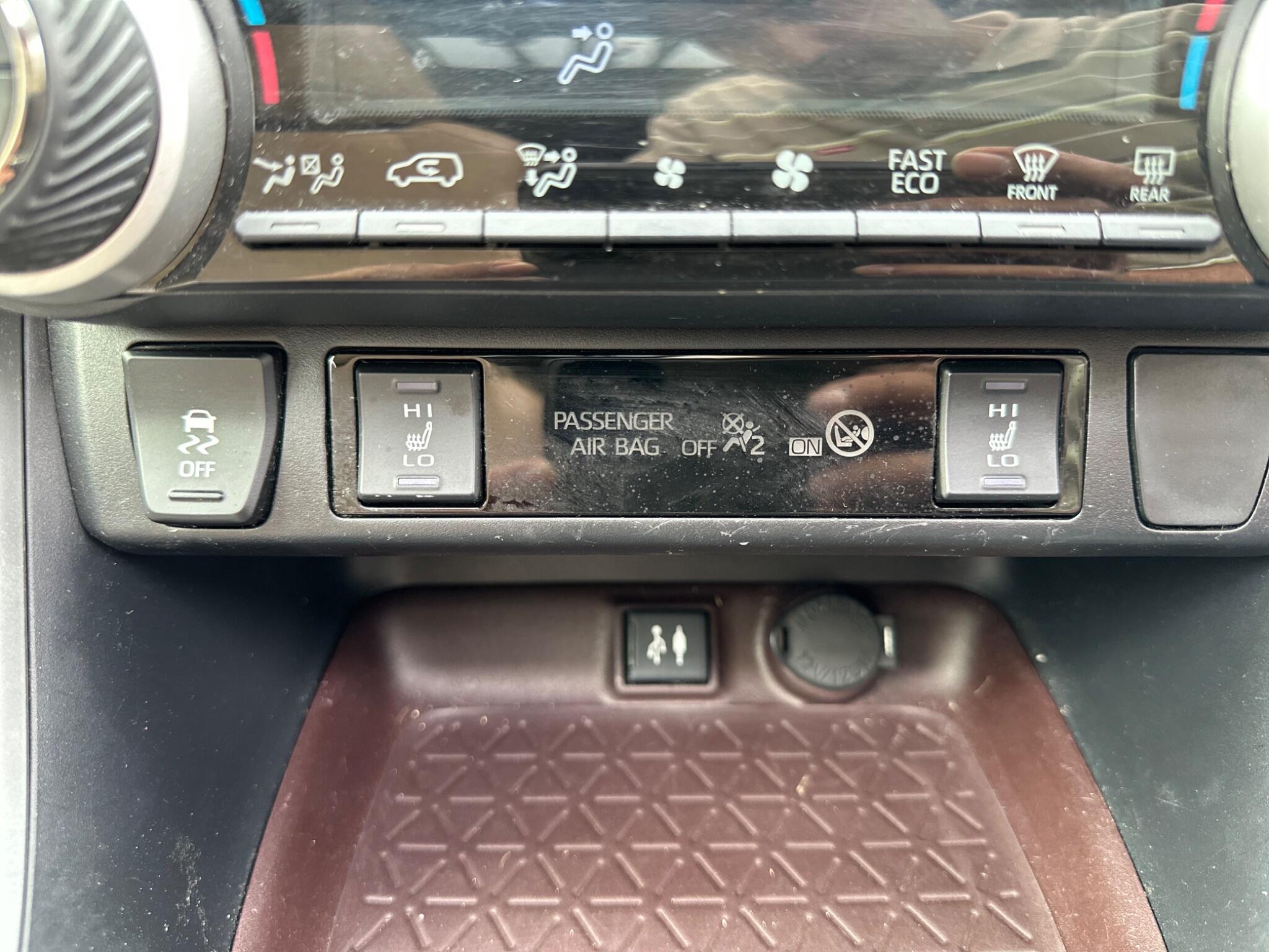 Toyota Rav4 view 35