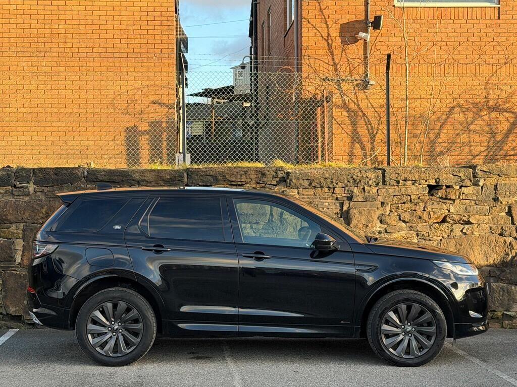 Land Rover Discovery Sport view 8