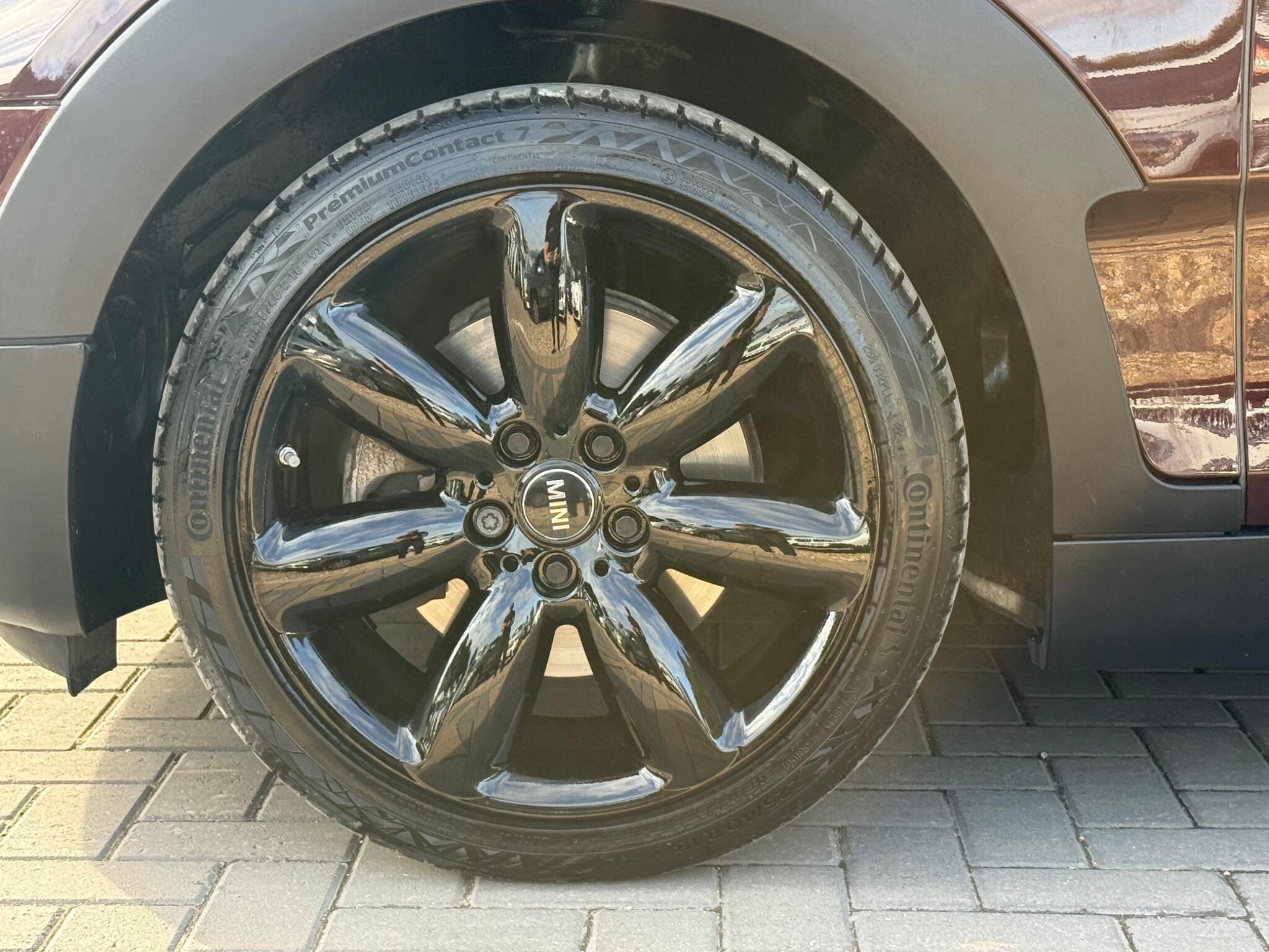Mini Clubman view 15