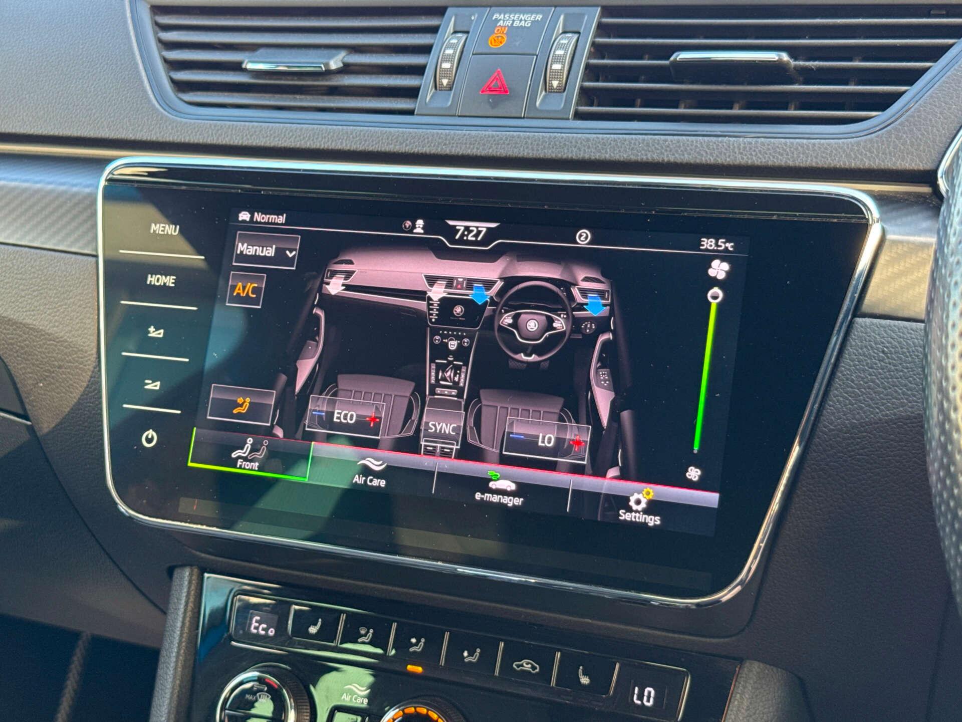Skoda Superb view 75