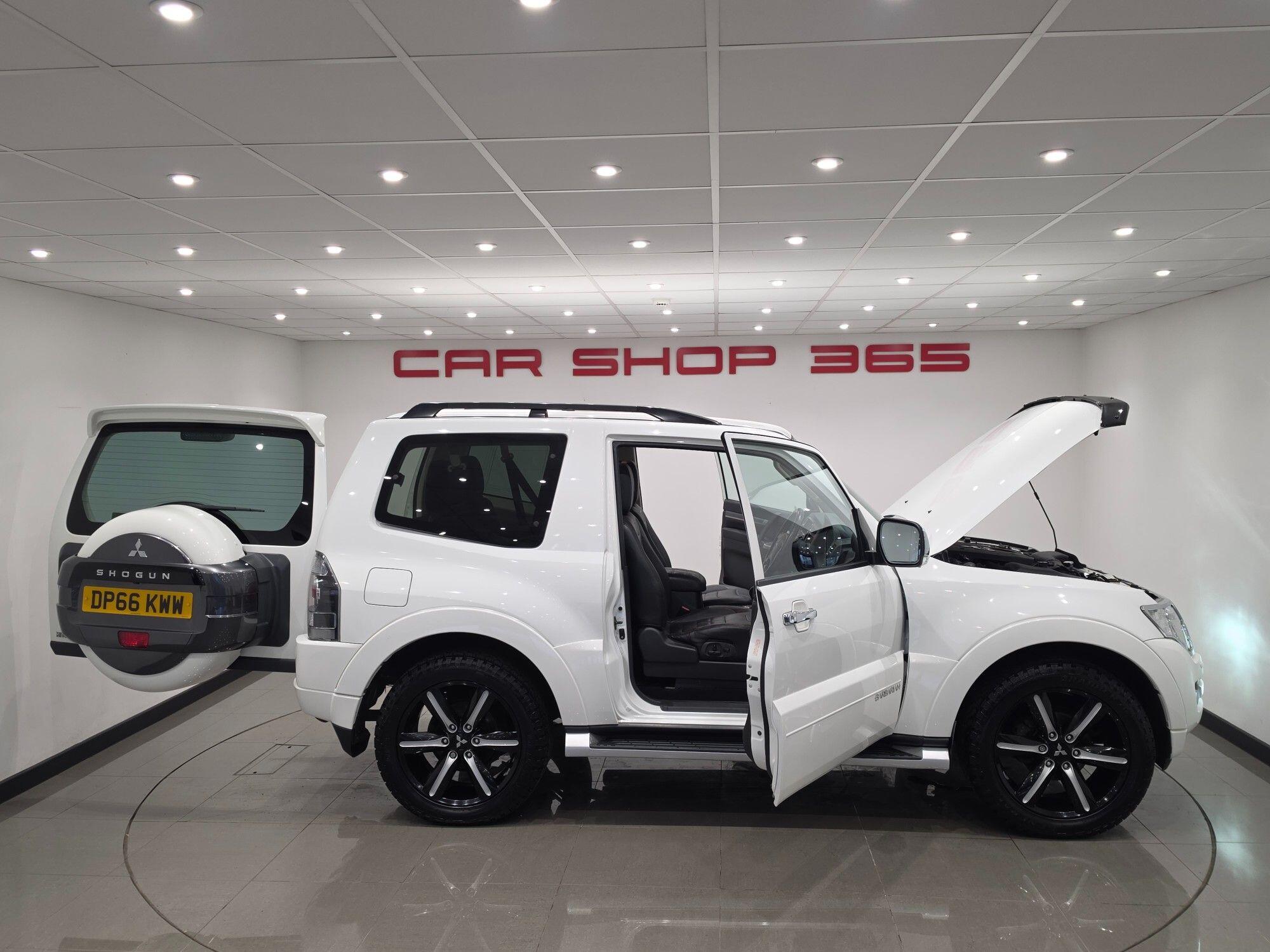 Mitsubishi Shogun view 86