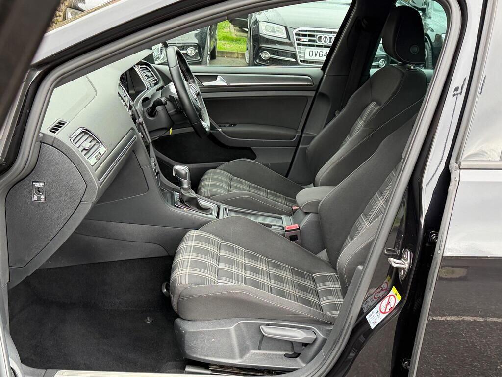 Volkswagen Golf view 15