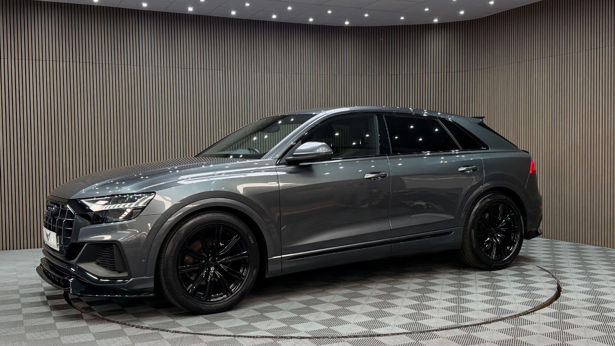 Audi Q8 view 51