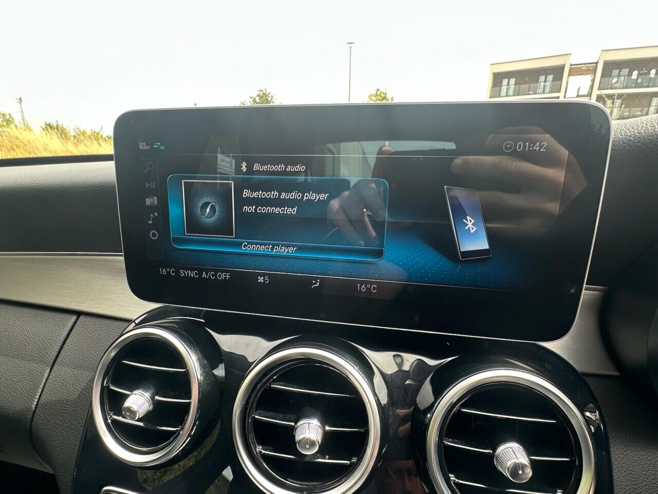Mercedes-Benz C-Class view 34