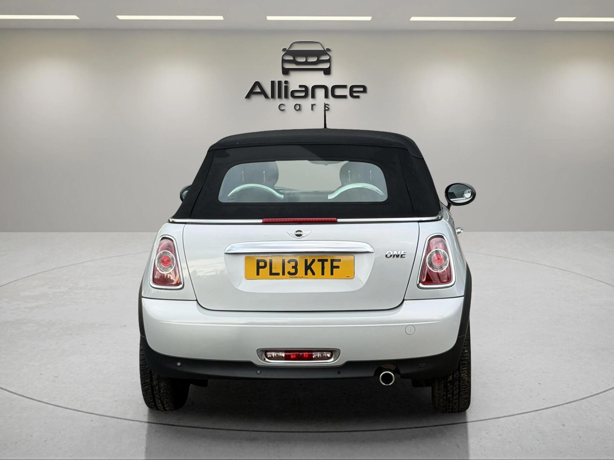 Mini Convertible view 13