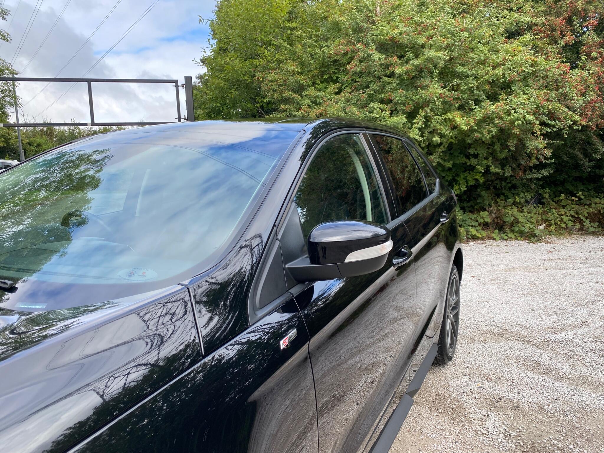 Ford Edge view 11