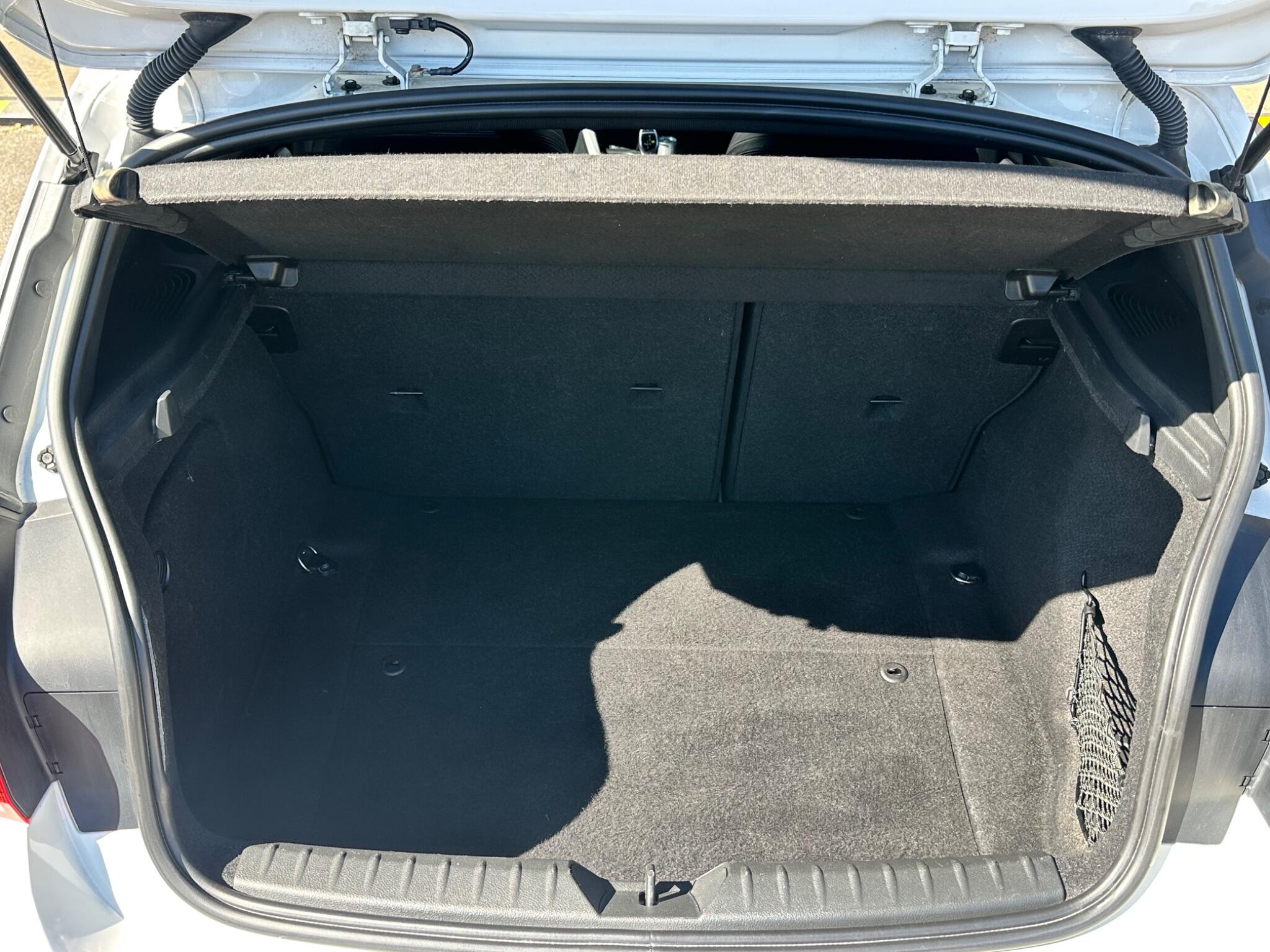 BMW 1 Series view 13