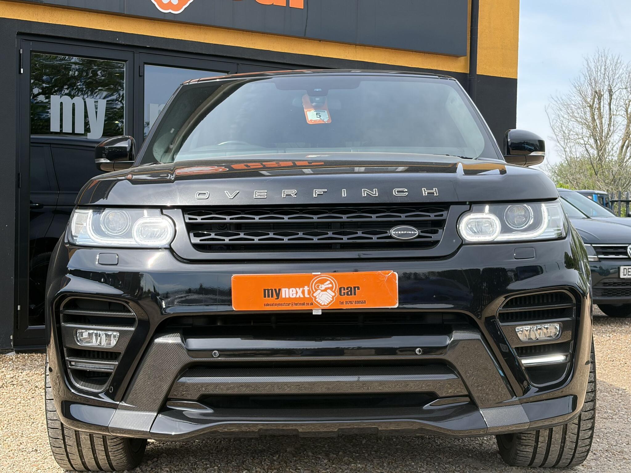 Land Rover Range Rover Sport view 3