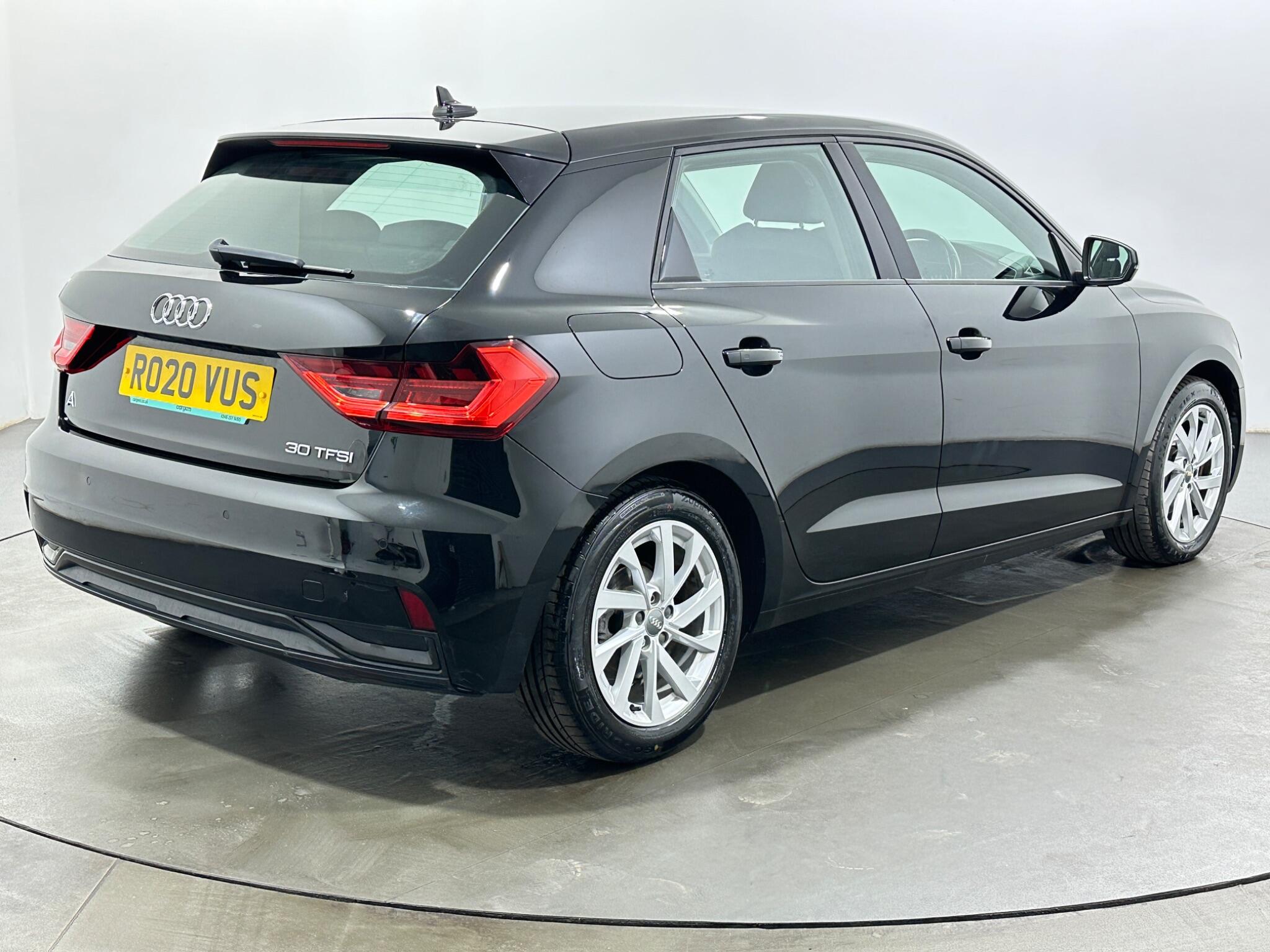 Audi A1 view 8