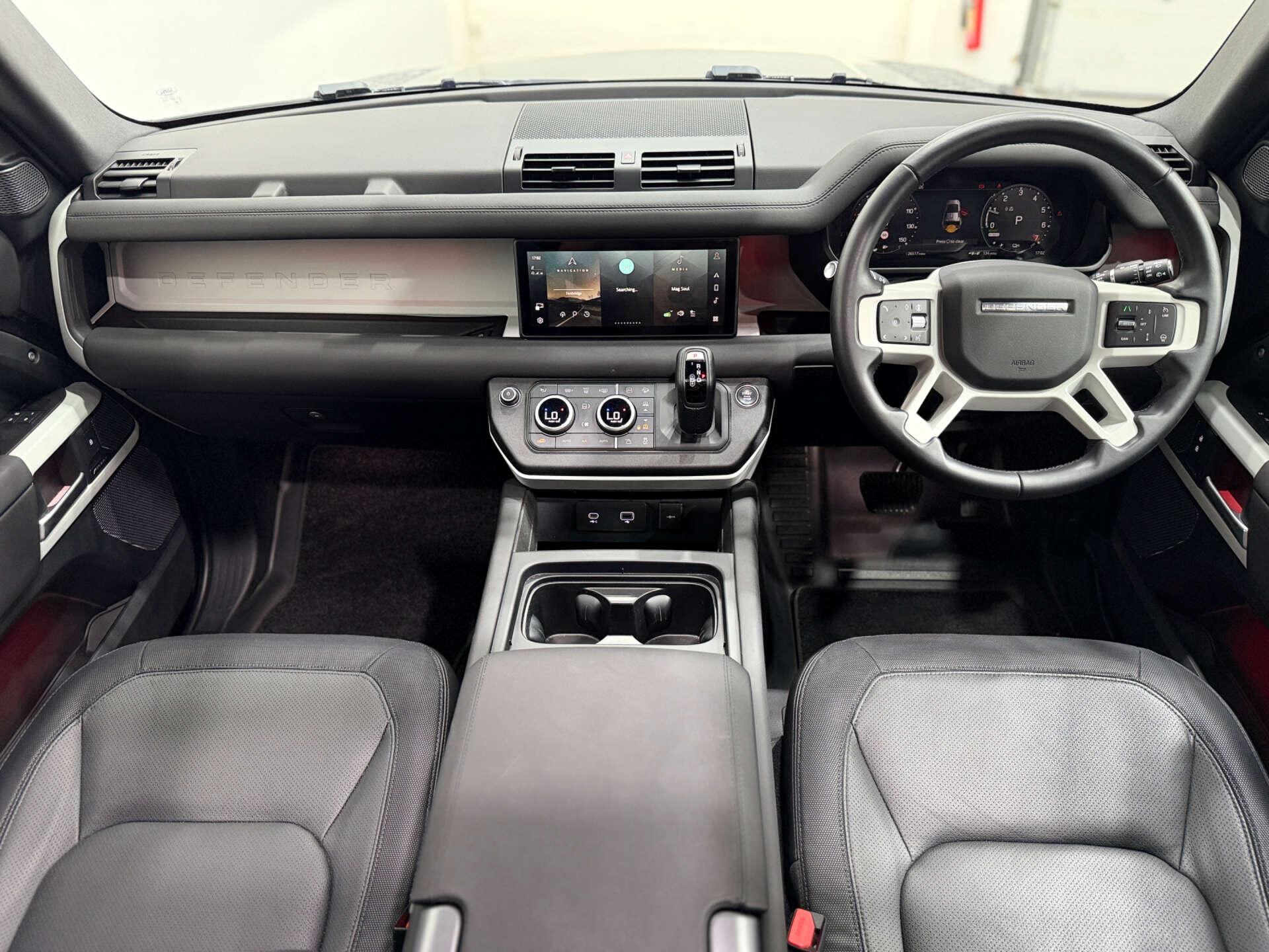 Land Rover Defender view 18