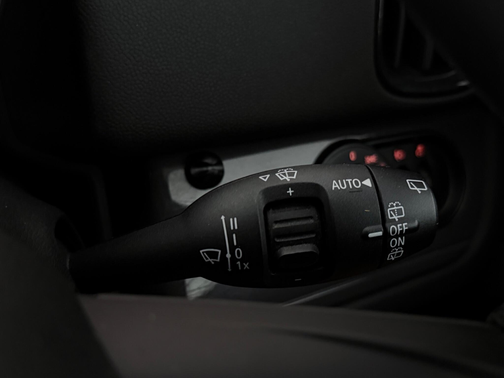 Mini Countryman view 16