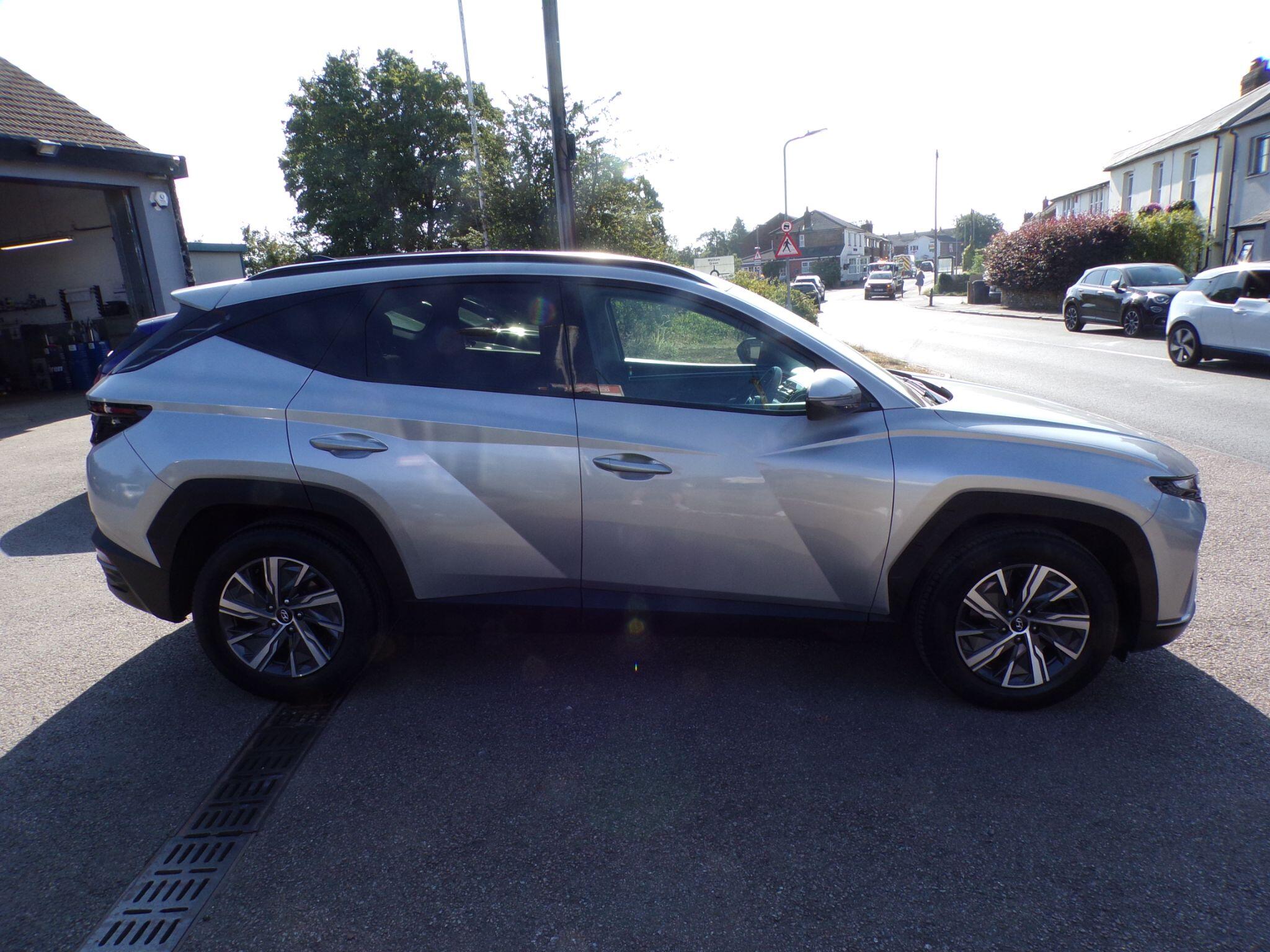 Hyundai Tucson view 9